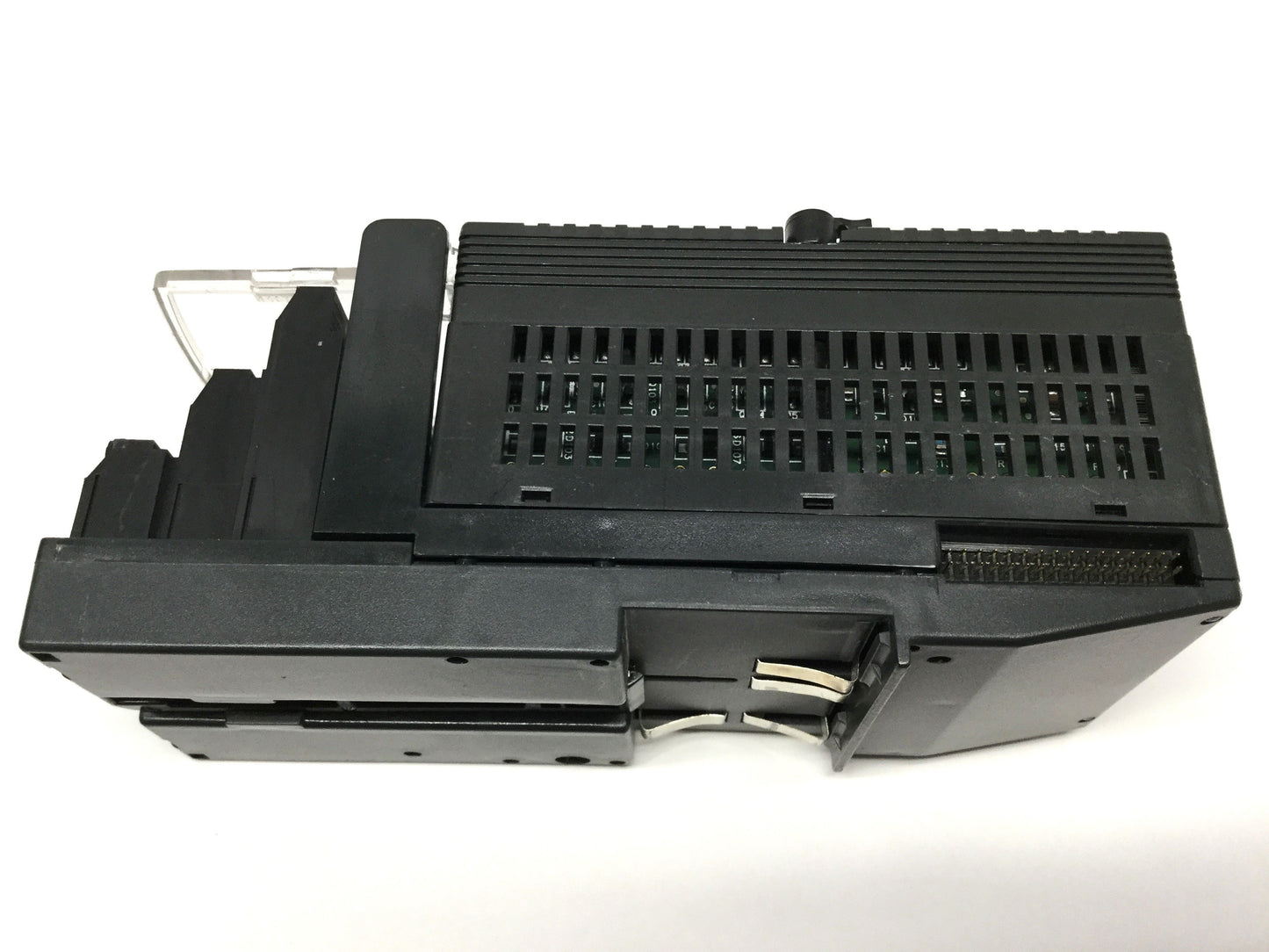 Used GE Fanuc IC200MDL750E VersaMax PLC Output Module 32-Point Pos Log, 12/24VDC 0.5A