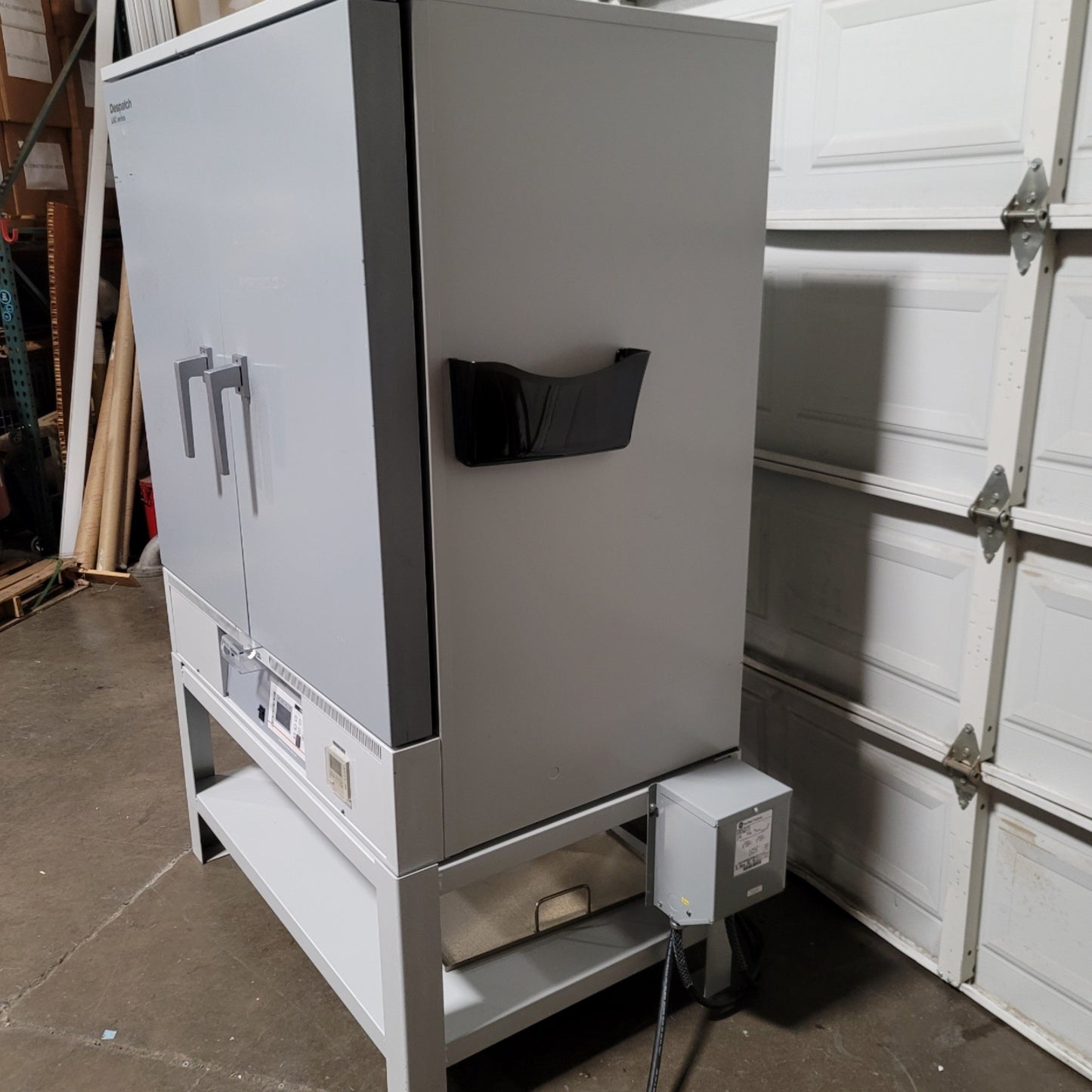 Used Despatch LAC2-18-4 High Performance Benchtop Oven 40°C To 260°C, 240VAC 1-Ph 23A