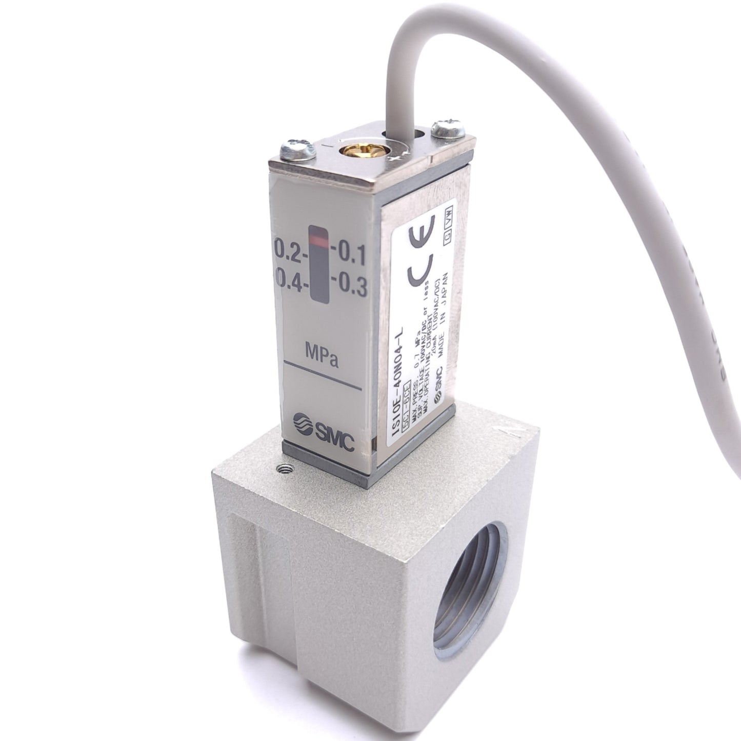 New SMC IS10E-40N04-L Pressure Switch W/ Piping Adapter, 1/4in NPT, 0.7MPa Max