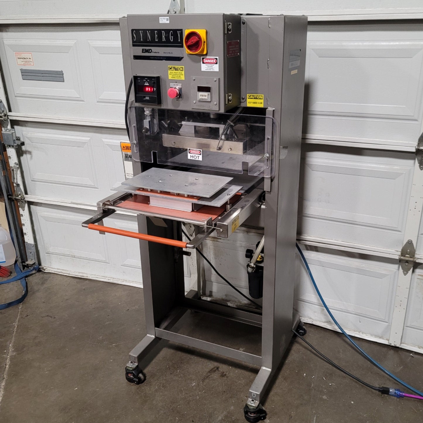 Used EMD Products Synergy I Tray Sealer 10" x 14" x 4" Trays, 120VAC 20A, 125psi 4CFM