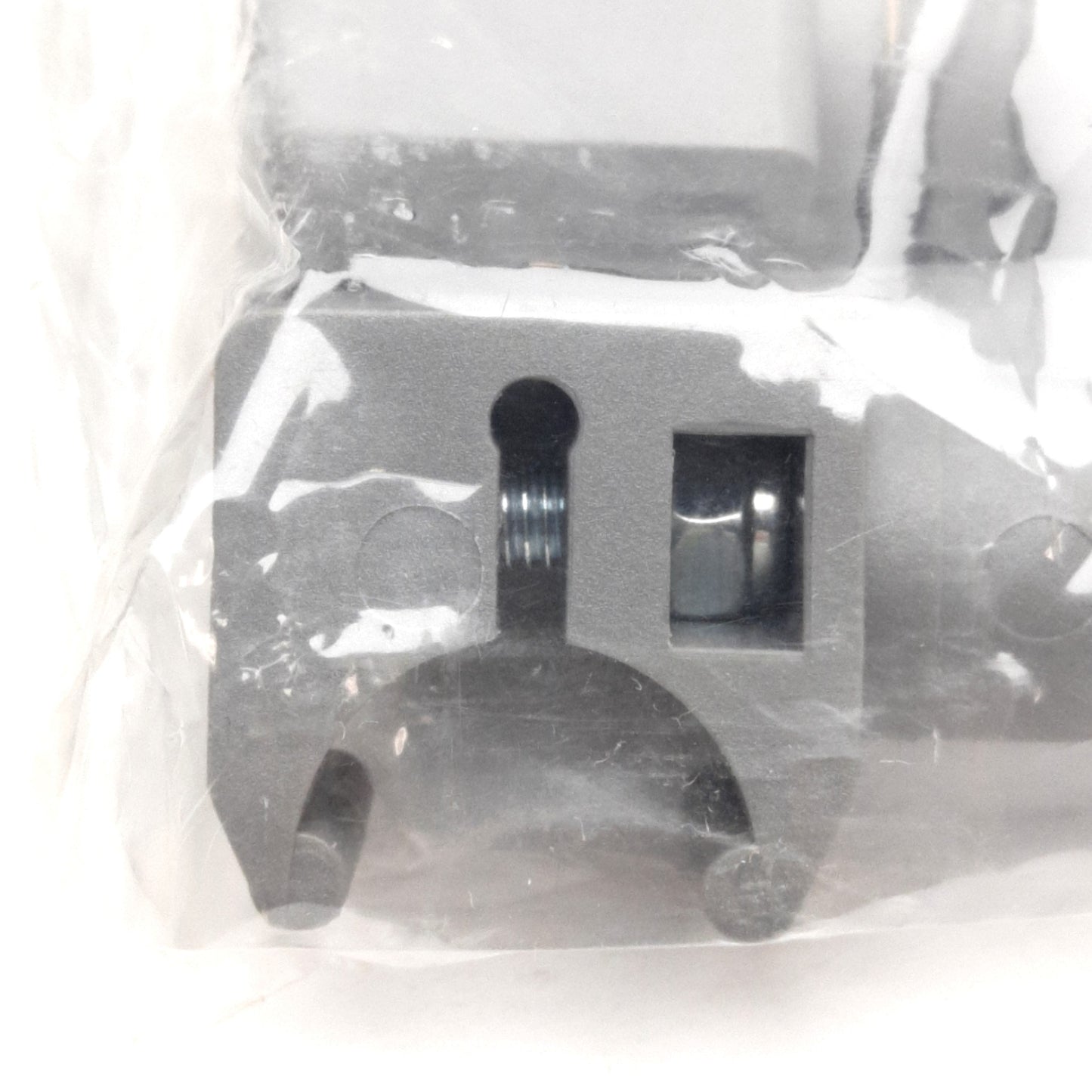 New Lot of 10 Dorner FGRL-18x160C Conveyor Guide Rail Supports, 160mm Length, ø18mm