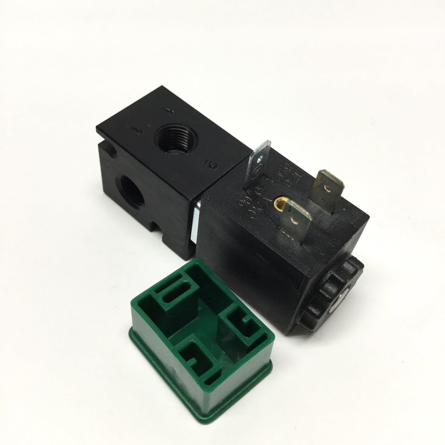 New – Open box Unist 4016-06 MQL Lubrication Solenoid Valve w/O-Ring 120VAC Coil, 2.4mm Orifice