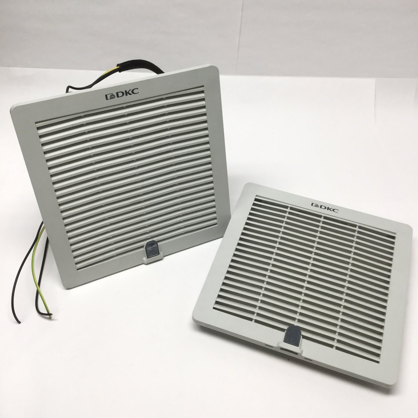 Used DKC R5GV421H Enclosure Filter Fan 230VAC, 270m³/h, 250 x 250mm, w/Exhaust Grille