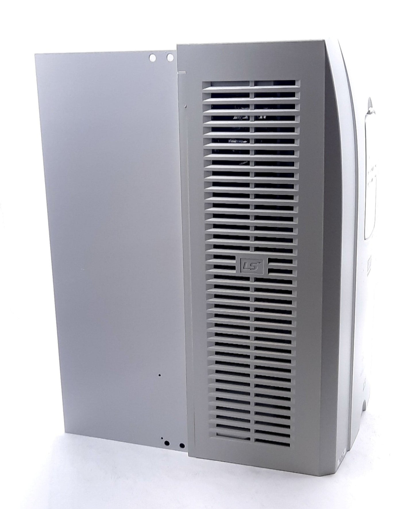 New LS Electric SV0110IS7-4NO Variable Frequency Drive 3 Phase 480VAC 30A 24A