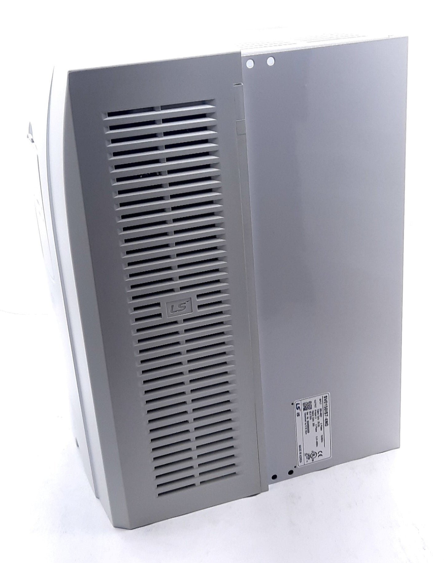 New LS Electric SV0150IS7-4NO Variable Frequency Drive 3 Phase 480VAC 30A 39A