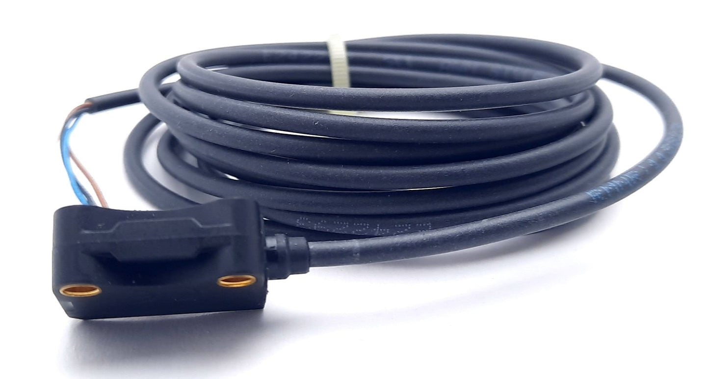 New Banner 803484 Photo Electric Sensor 10-30VDC 50mA, PNP, 3m Sens. Distance, 0.5ms