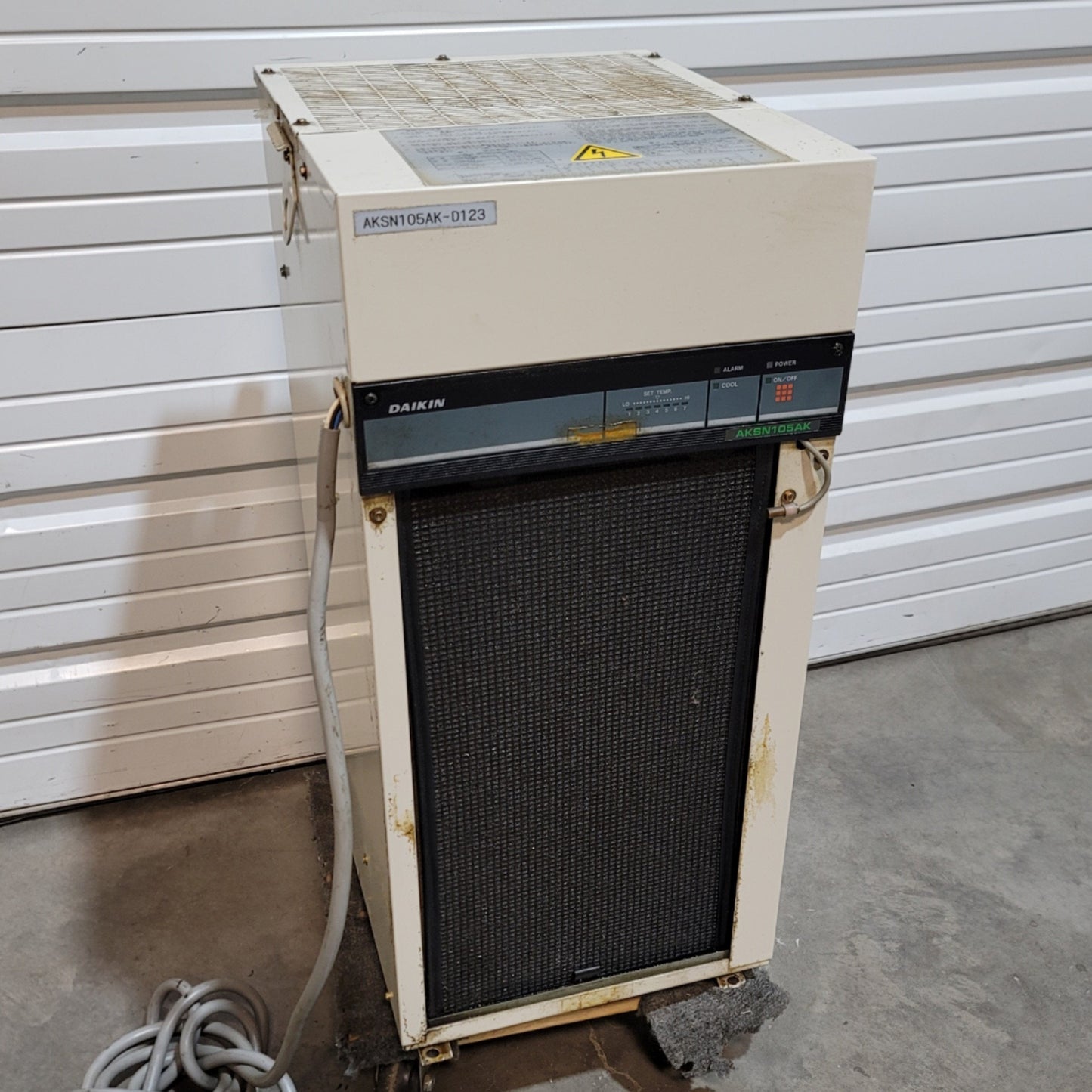 Used Daikin AKSN105AK Hydraulic Oil Cooling Unit 1HP, 100l Tank, 220VAC 2.6A, 1"Rc