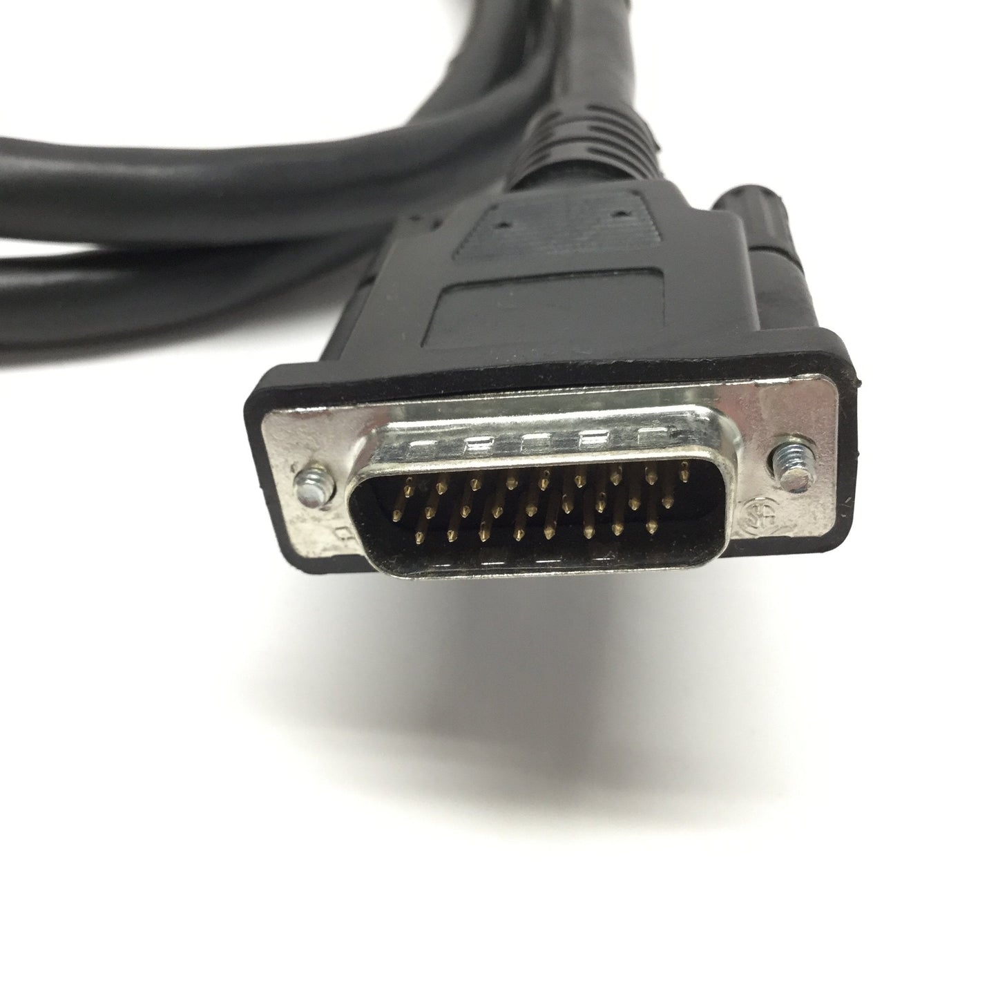 Used Control Techniques Emerson CFCS-005 Servo Motor Feedback Drive Cable, 5ft Long