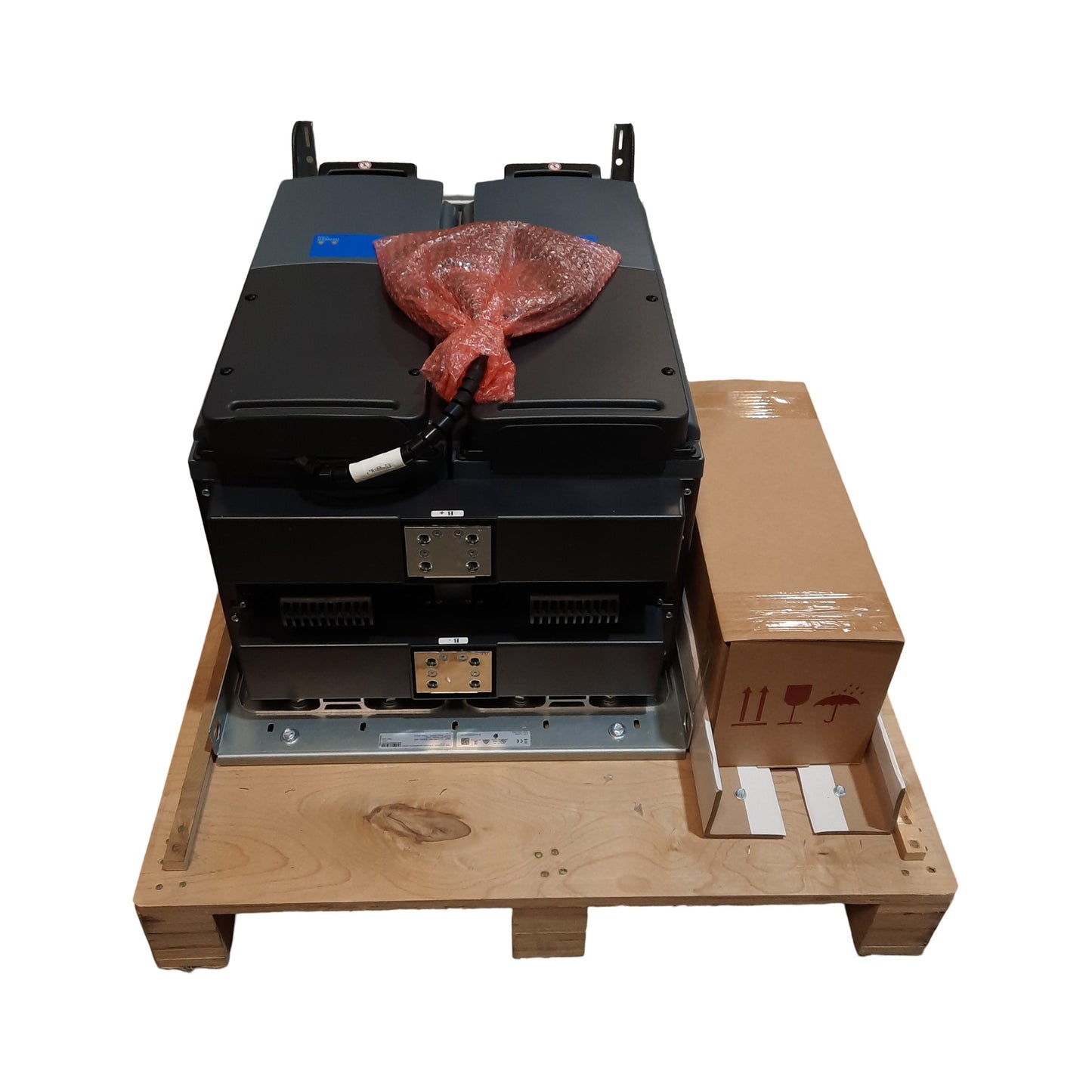 New Danfoss 136H3955 Vacon NX VFD 3Ø 380-500VAC 920A In, 465-800VDC 1090A Out, 620kW