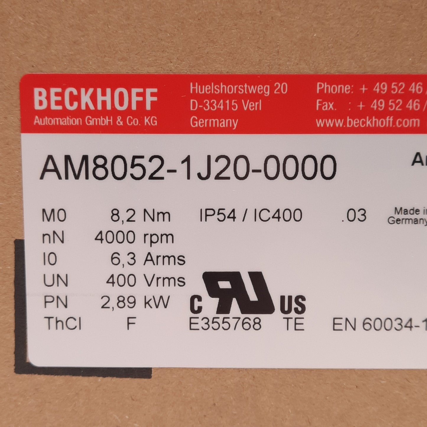 New Beckhoff AM8052-1J20-0000 Servo Motor, 400VAC 6.3A 2.89kW, 4000RPM, ø24mm Shaft
