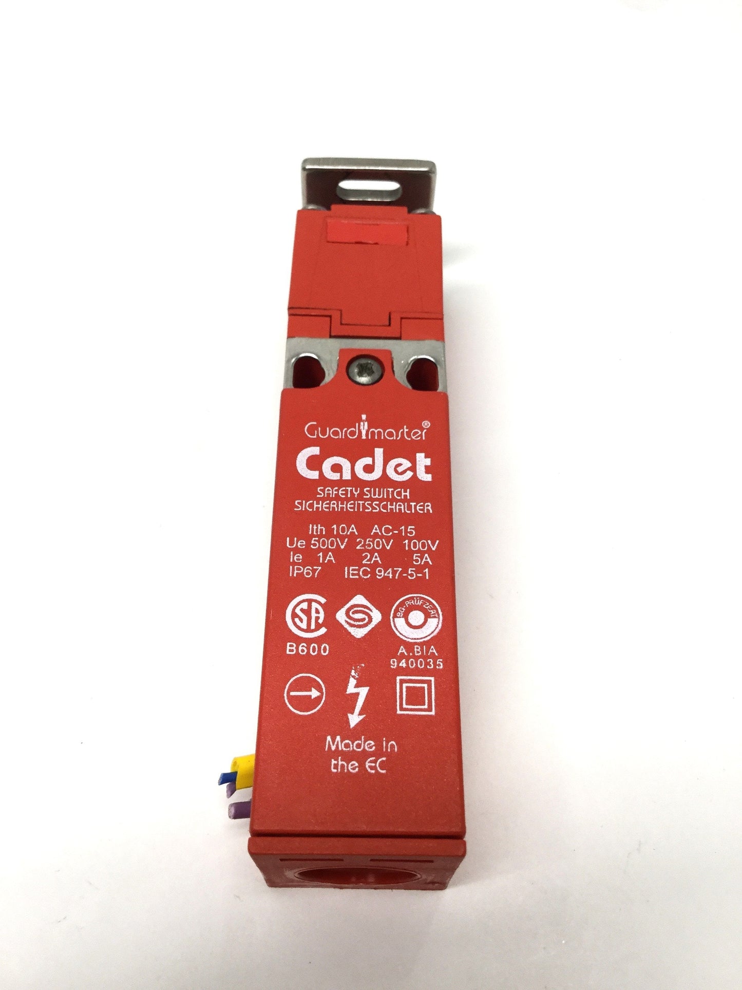 Used Guardmaster 21003 Cadet Door Interlock Safety Switch 5A 500VAC 1NO-1NC w/Key