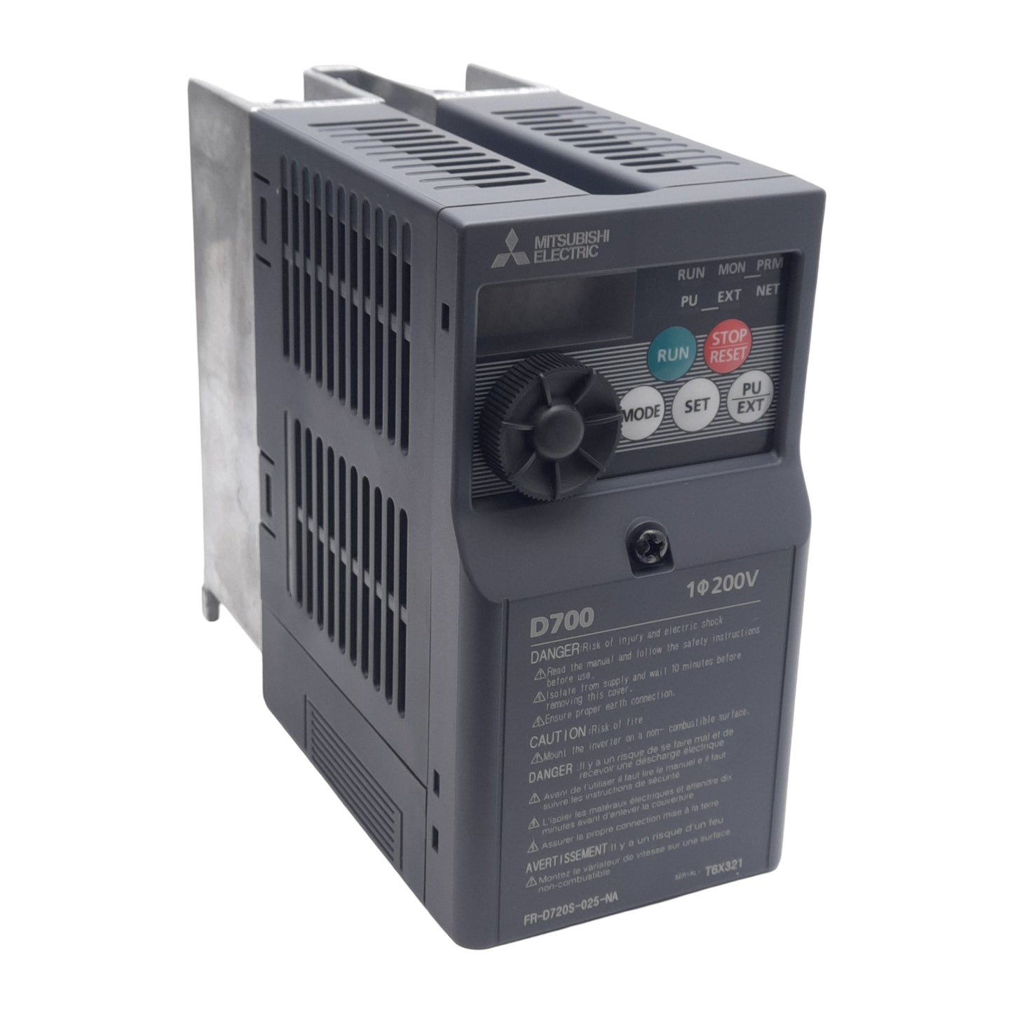 New Mitsubishi FR-D720S-025-NA Inverter, 1Ø 200-240VAC In, 3Ø 200-240VAC 400Hz Out