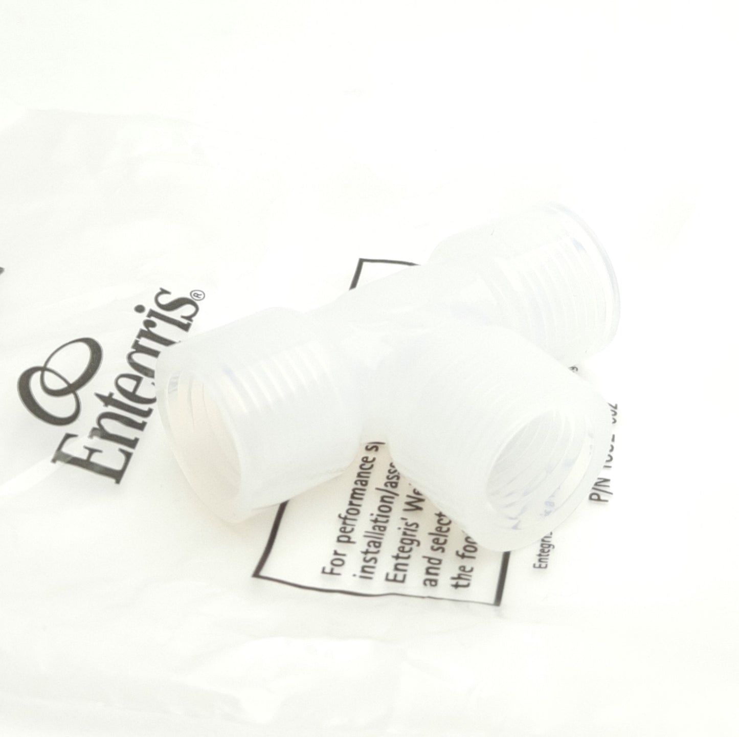 New Entegris FUT4 Pneumatic Tee Union Fitting 1/4in NPT Female, 125psig Max