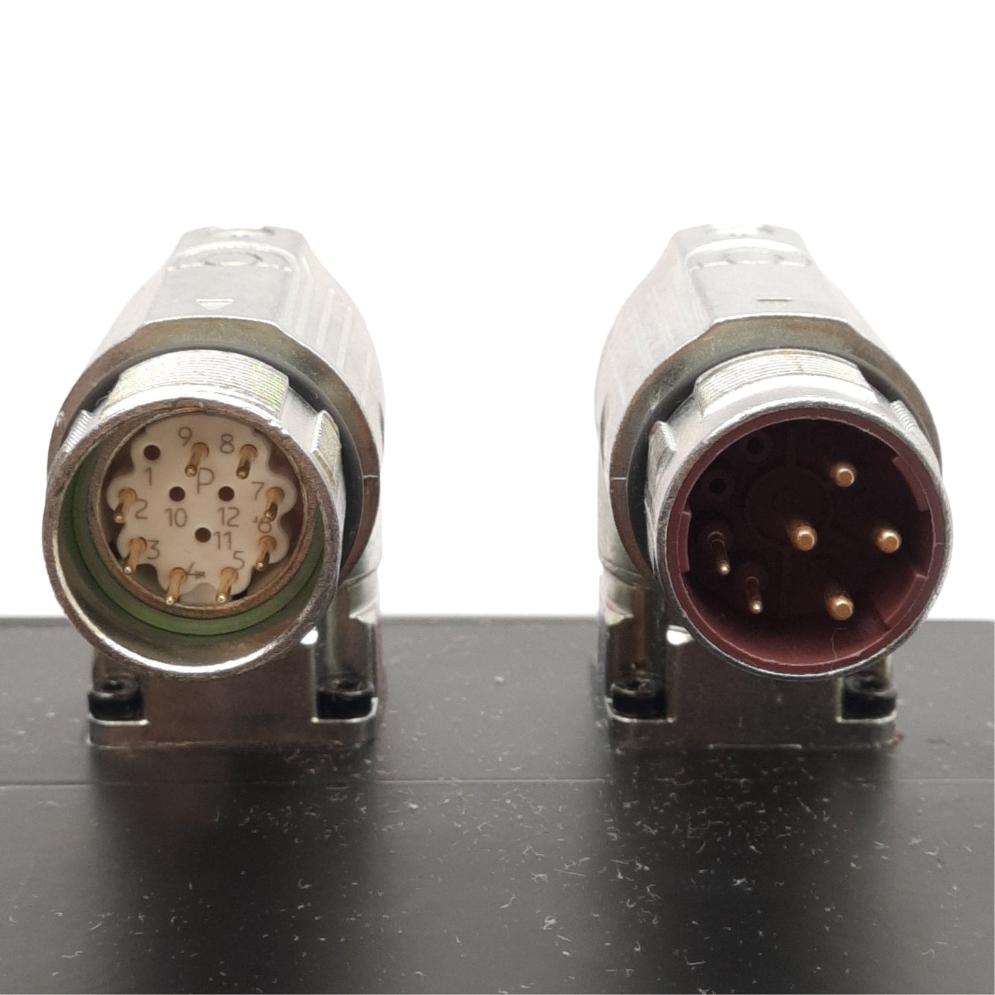 New Kollmorgen AKM73S-ACC2R-03 Servo Motor, 3-Phase 480VAC 22A 7.7kW, 188mm Flange