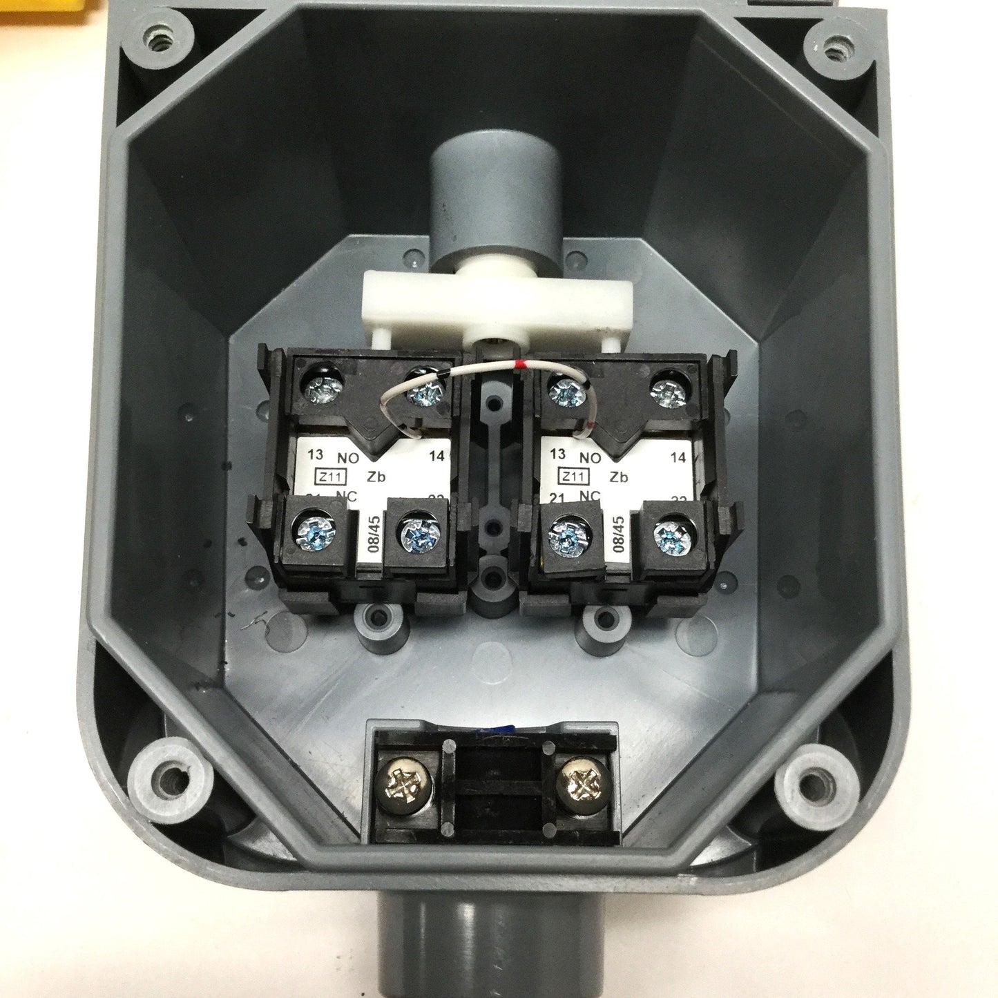 Used Automation Direct APS1213-V0 Foot Switch Pedal 600VAC/250VDC 10A, 2NO-2NC