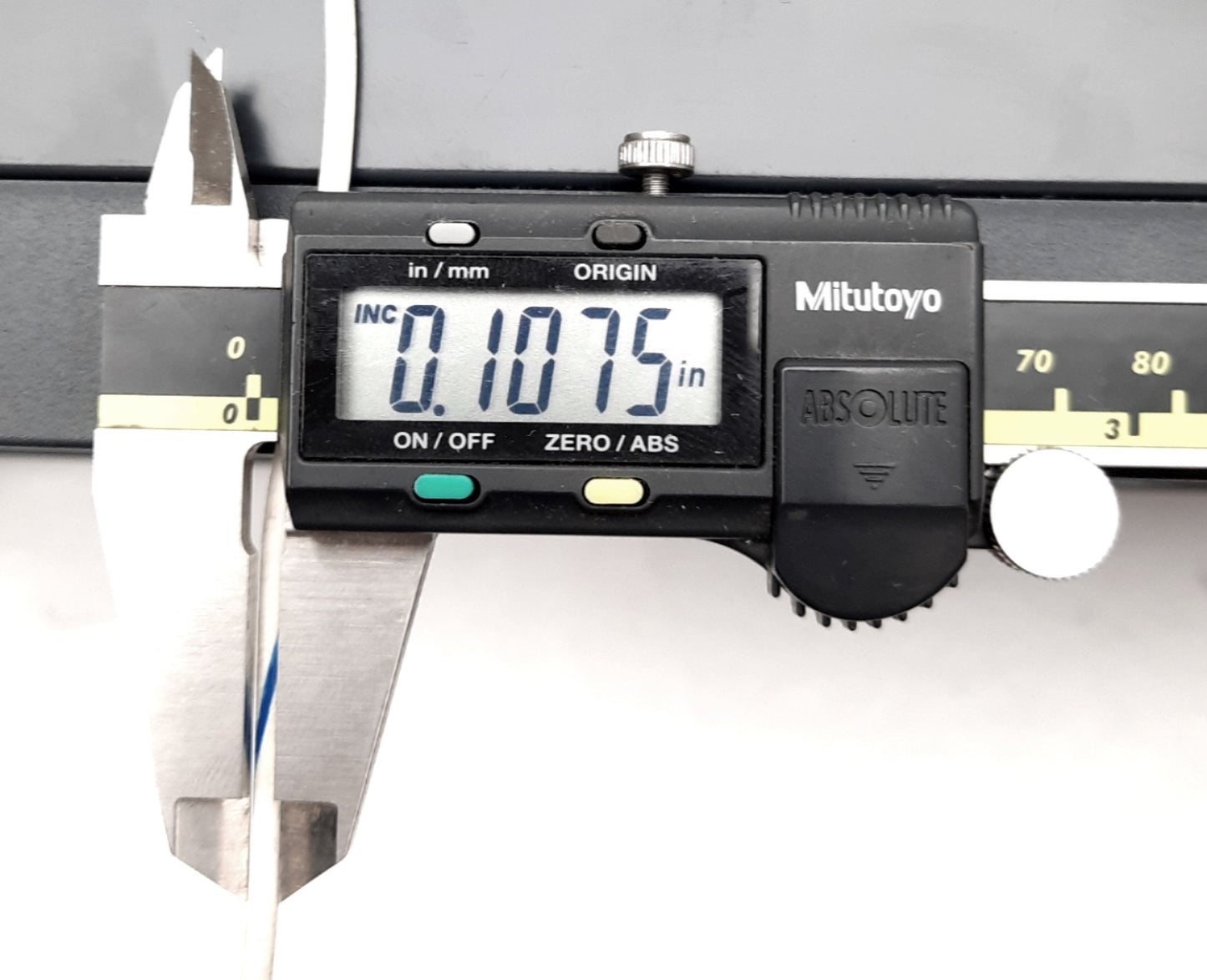 Used Mitutoyo LSM-501S & LSM-6200 Laser Micrometer System .05-10mm 3200s 100-240VAC