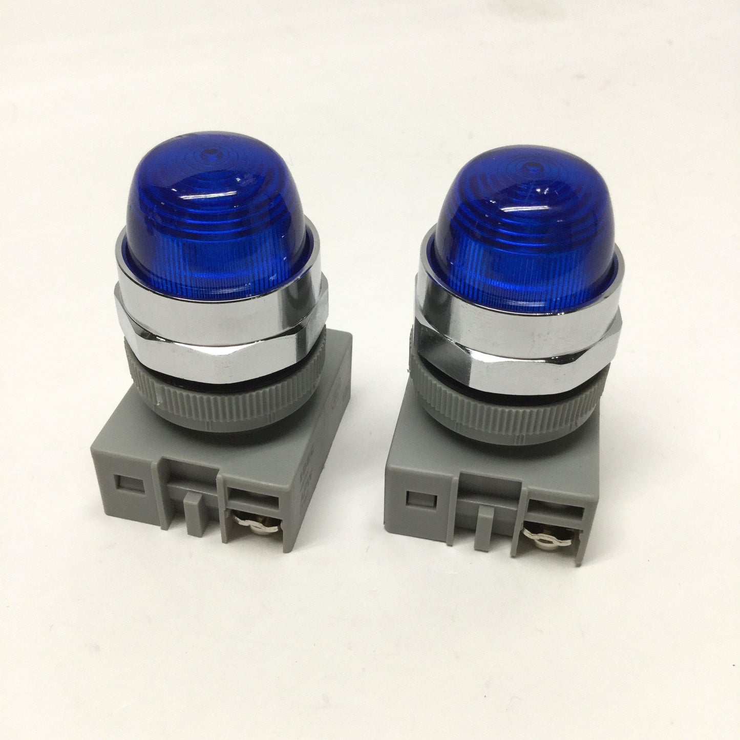 Used Lot of 2 Idec APW-199 22mm LED Dome Pilot Indicator Illuminated Lights 24VAC/DC