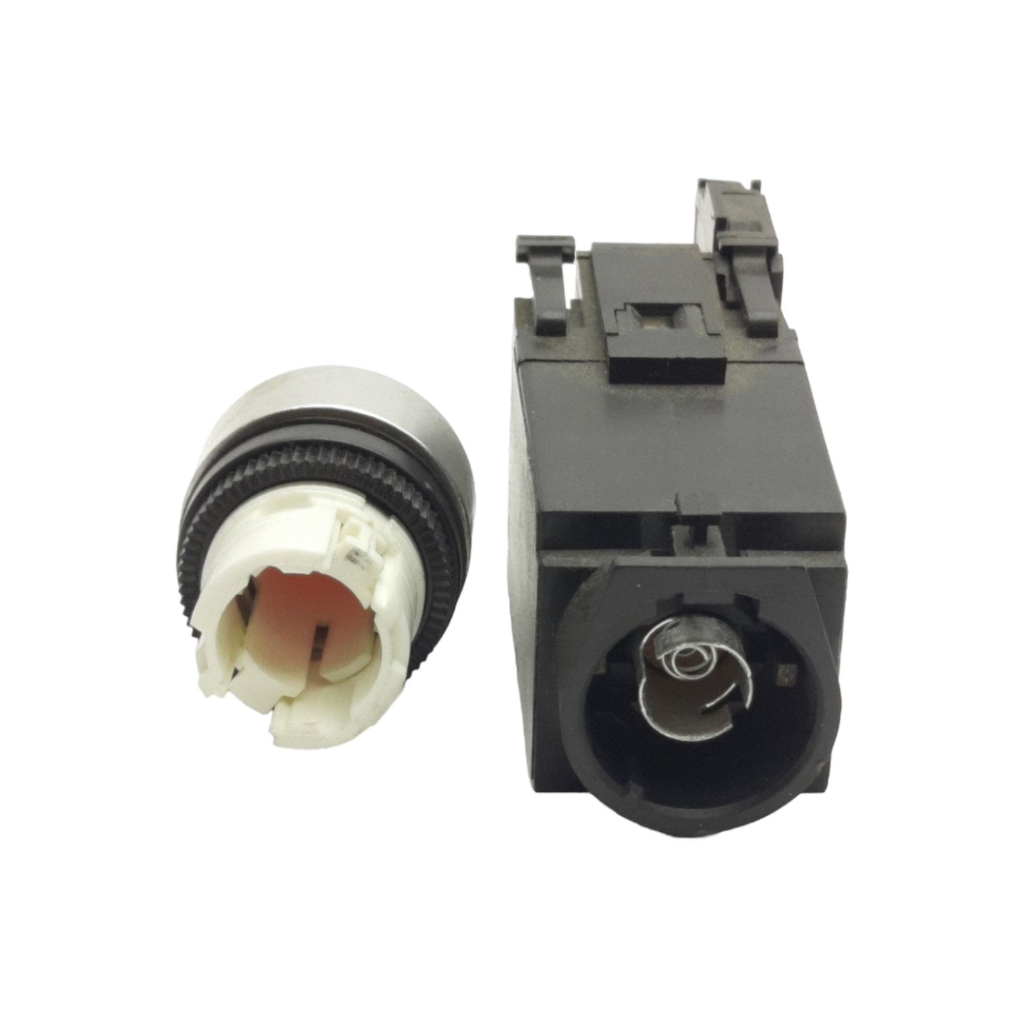 Used Allen Bradley 800ES-E4 Pushbutton, Red, Illuminated, Extended, Momentary, 1NO