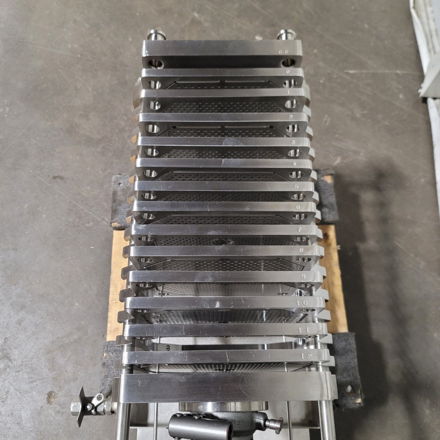 Used ErtelAlsop 8S-12 Accuscale Benchtop Plate And Frame Filter 8" Sq, 3/4" Tri-Clamp