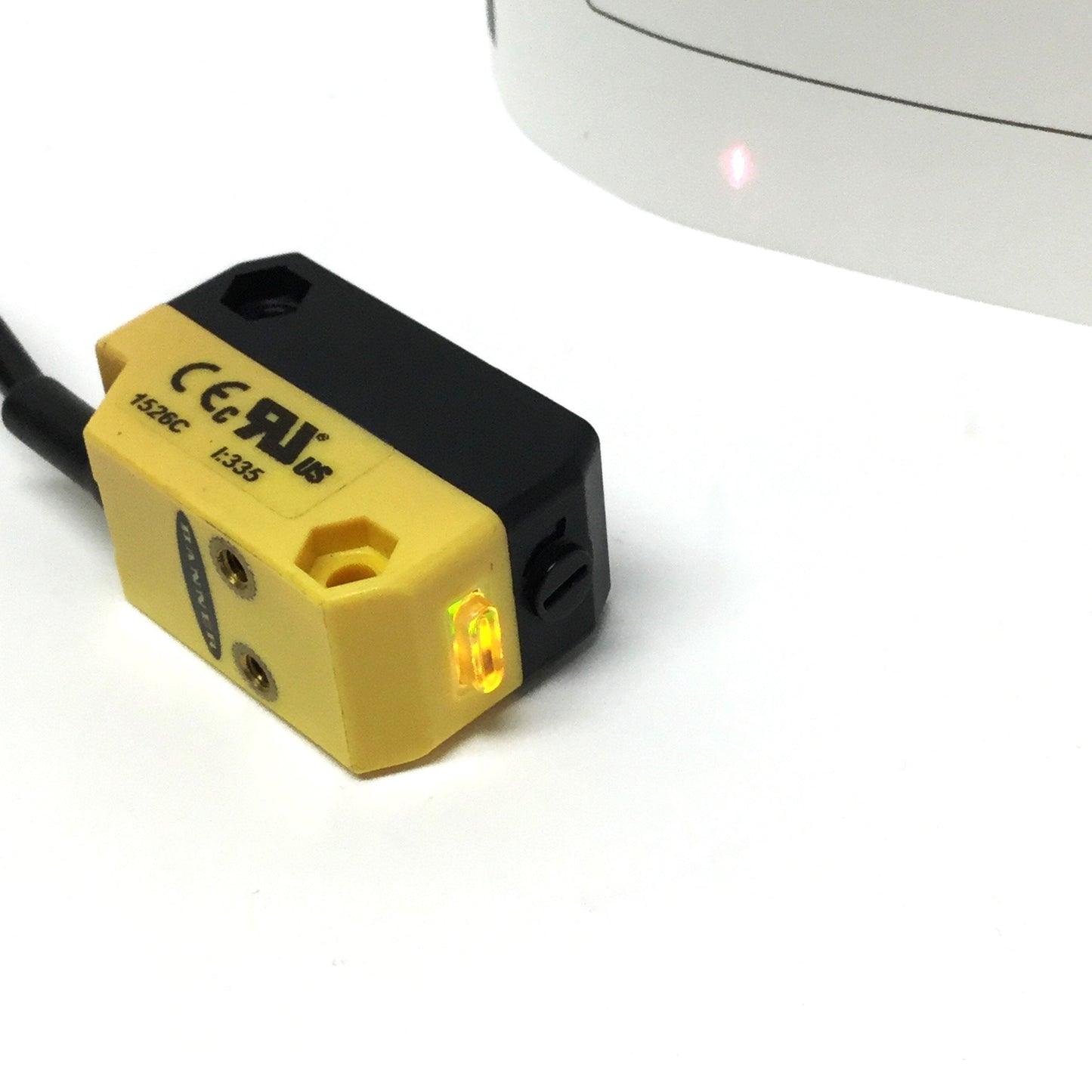 Used Banner QS18VN6LAFQ5 Laser Sensor 10-30VDC, NPN, 30-150mm Adjustable Cutoff