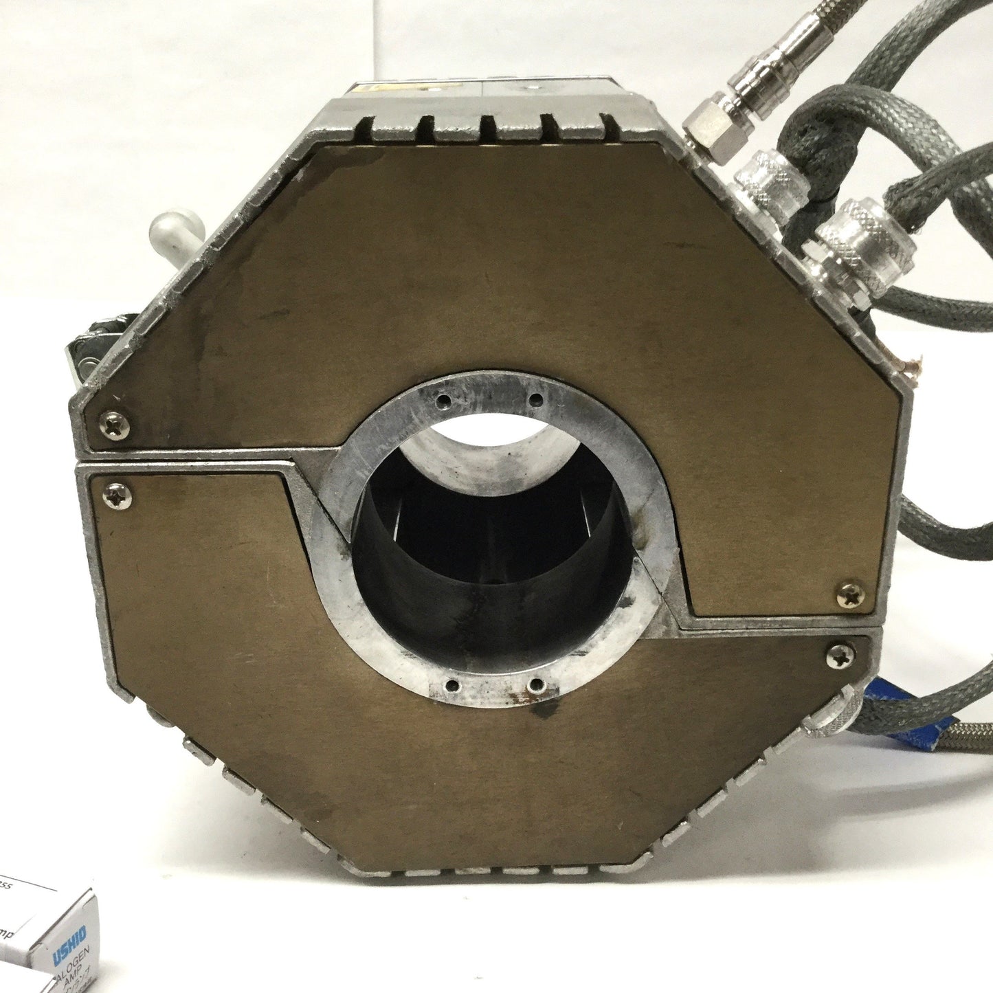 Used Research Inc E4-02 ChambIR Radiant Heating Chamber for Ø1/8"-1/4" Tube, Cable