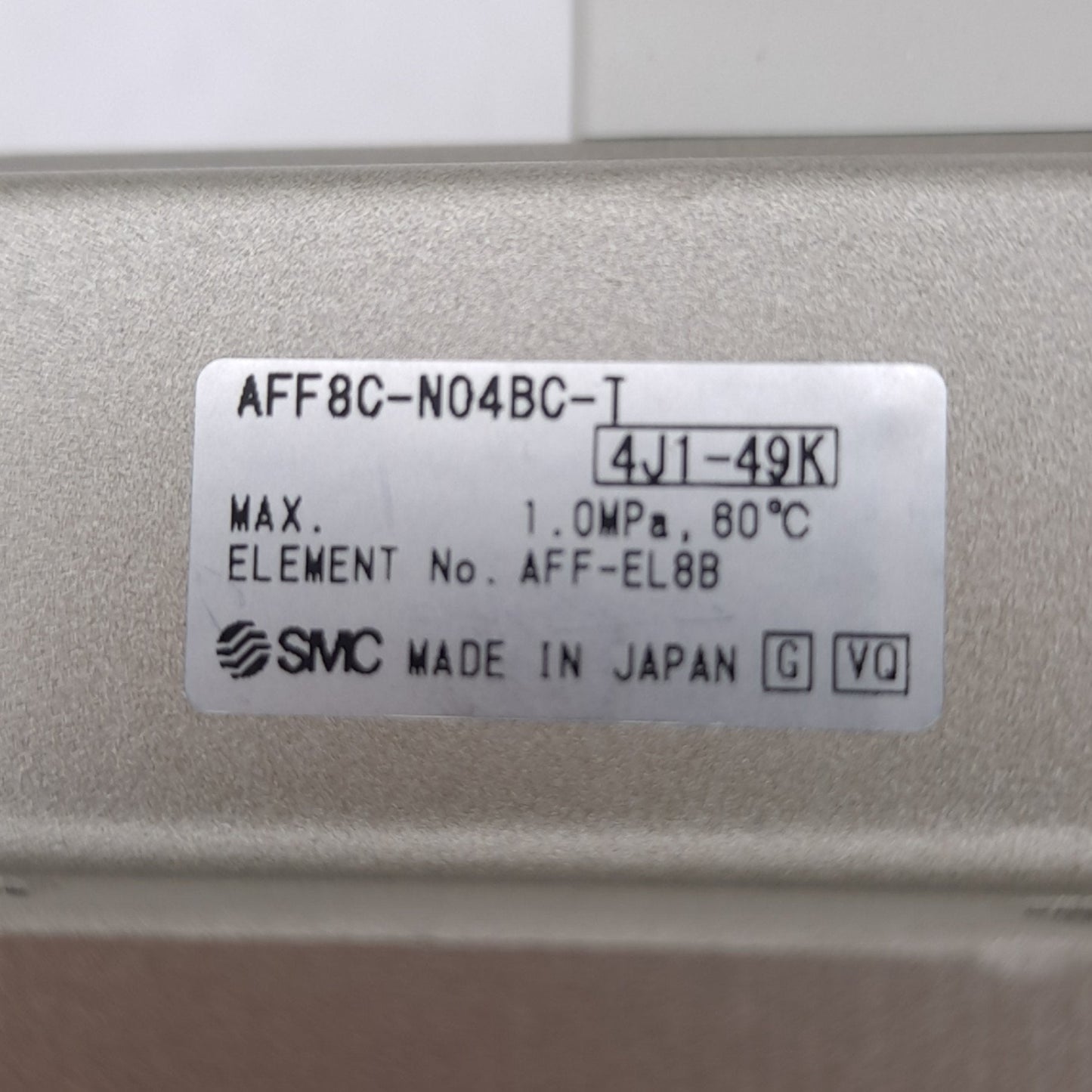 New SMC AFF8C-N04BC-T Pneumatic Filter w/ Auto Drain, 3μm 1500L/min, 1/2 NPT, 1.0MPa