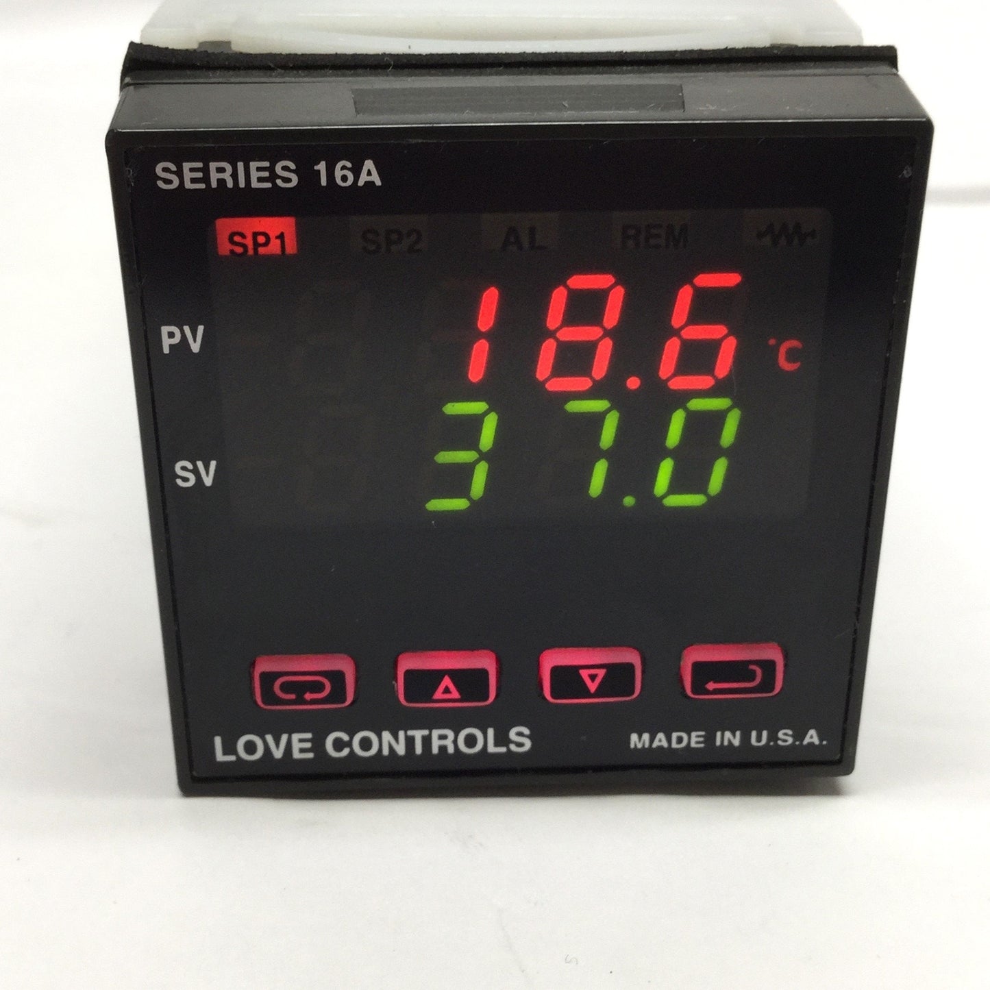 Used Love 16A2120 Temperature Controller, 100-240VAC, Switched 15VDC, Alarm Relay Out