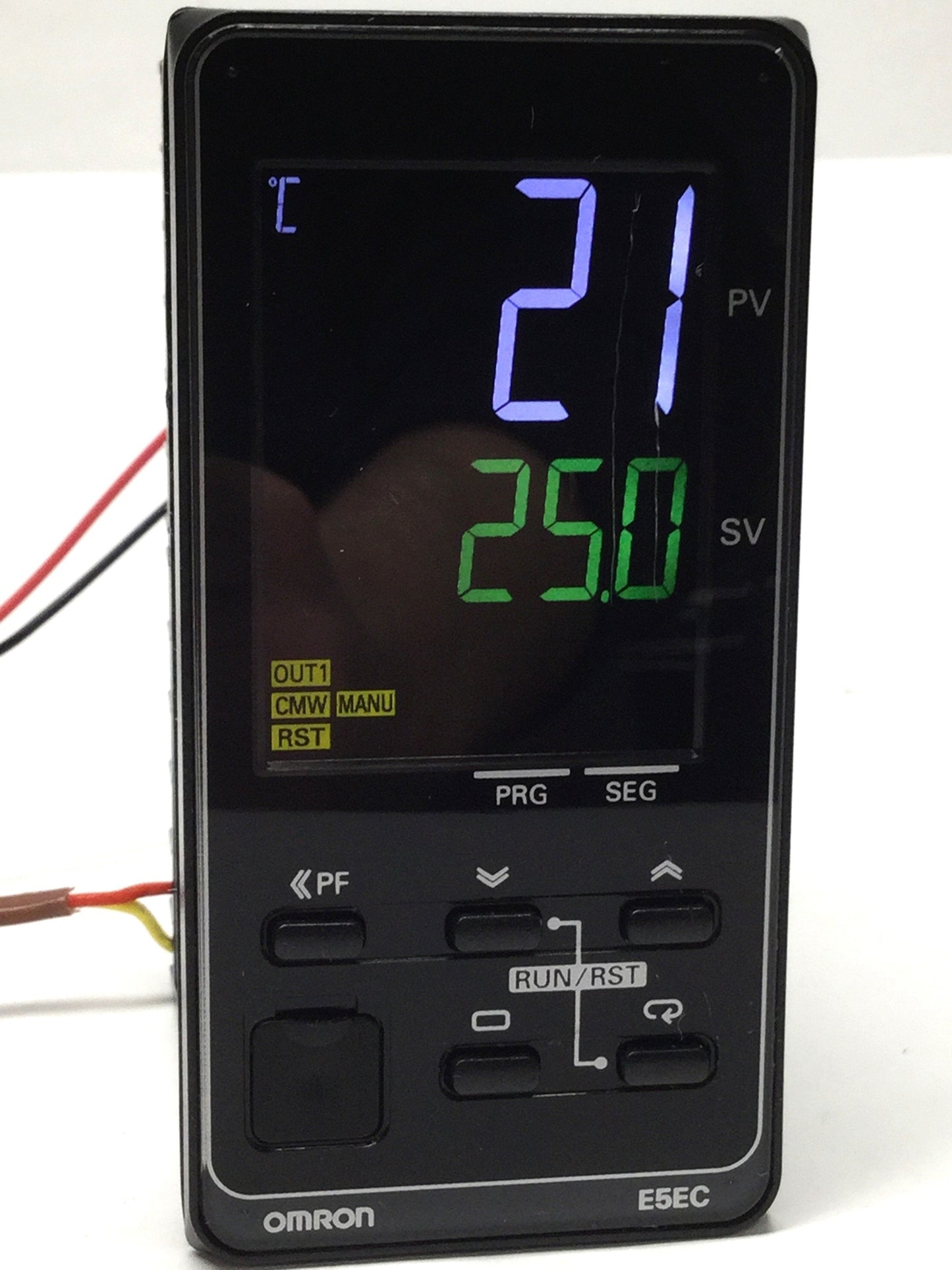 Used Omron E5EC-TQX4D5M-010 Temperature Controller 24V, Pulsed 12VDC, HB/HS Alarm Out