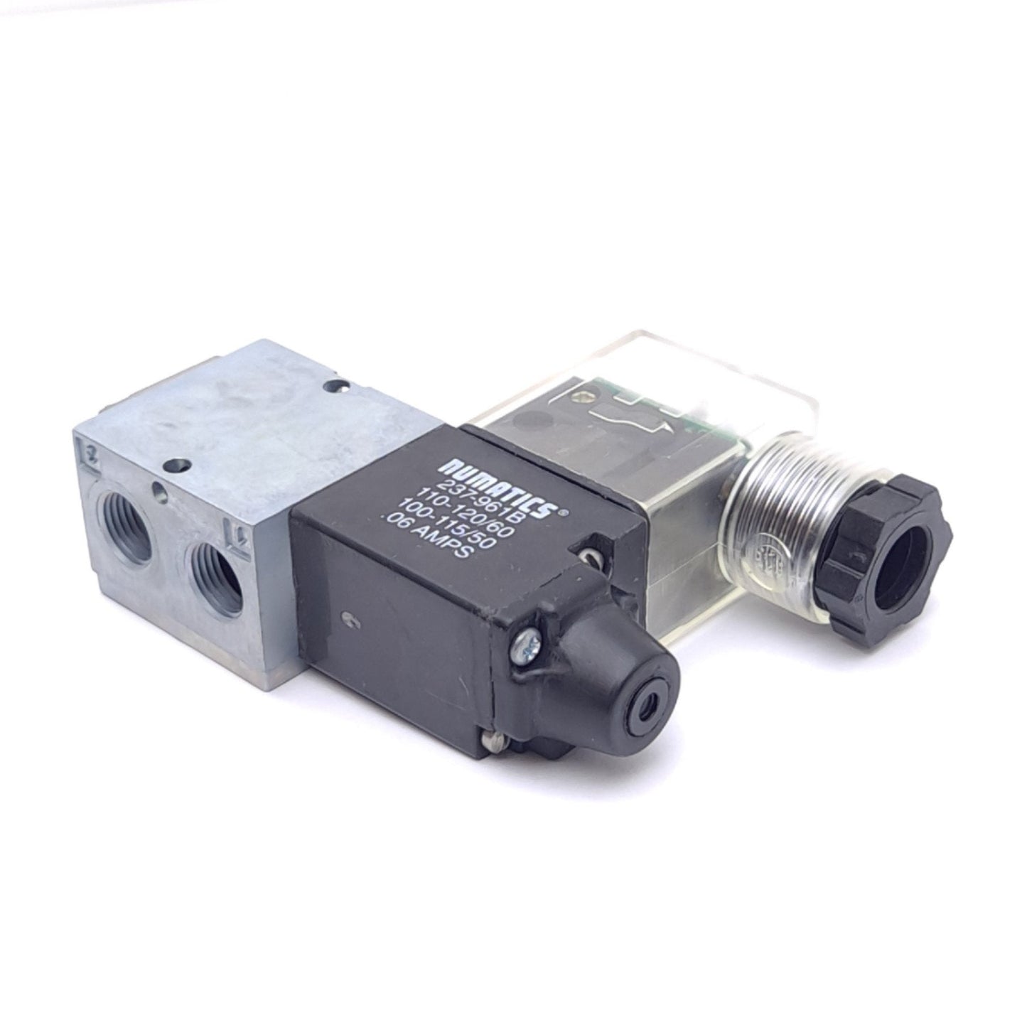 New Numatics L01SA4592000030 Solenoid Valve, 4/2 Way, 1/8 NPTF, 110VAC Coil, 150 psi