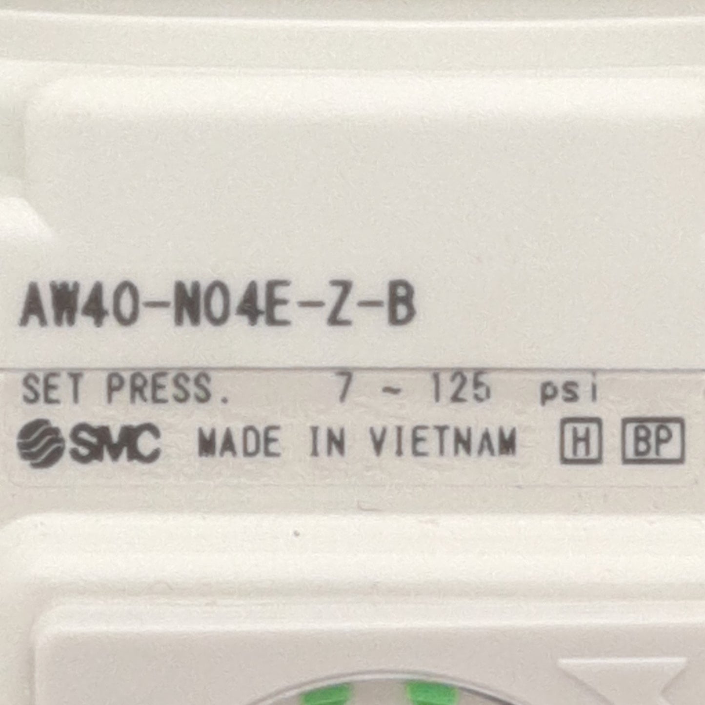 New SMC AW40-N04E-Z-B Filter Regulator, 7-125psi, 5µm Filtration, 1/2in Female NPT