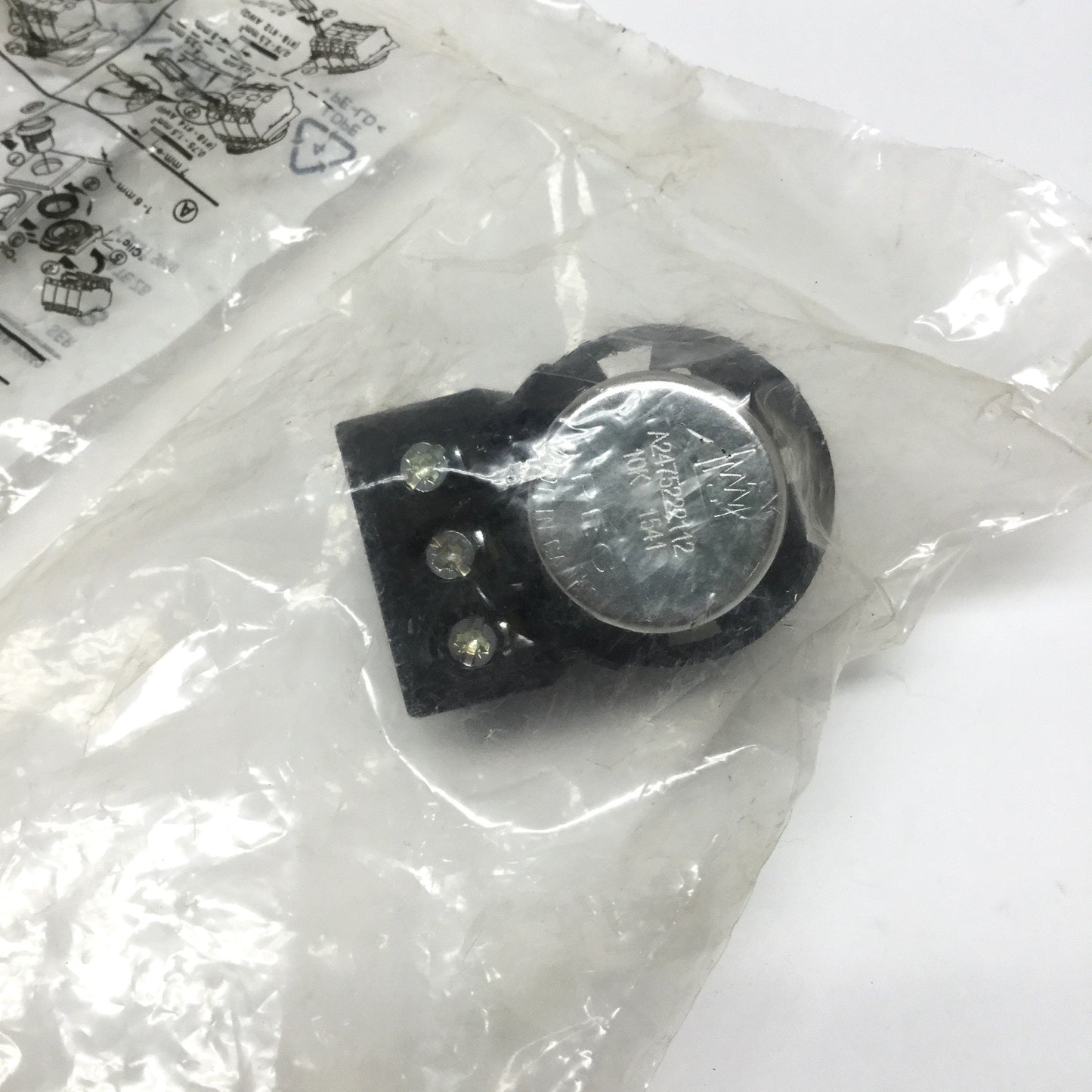 New Allen Bradley 800FP-POT6 Potentiometer, Single-Turn, 10K Ohm, 300V AC/DC 2W