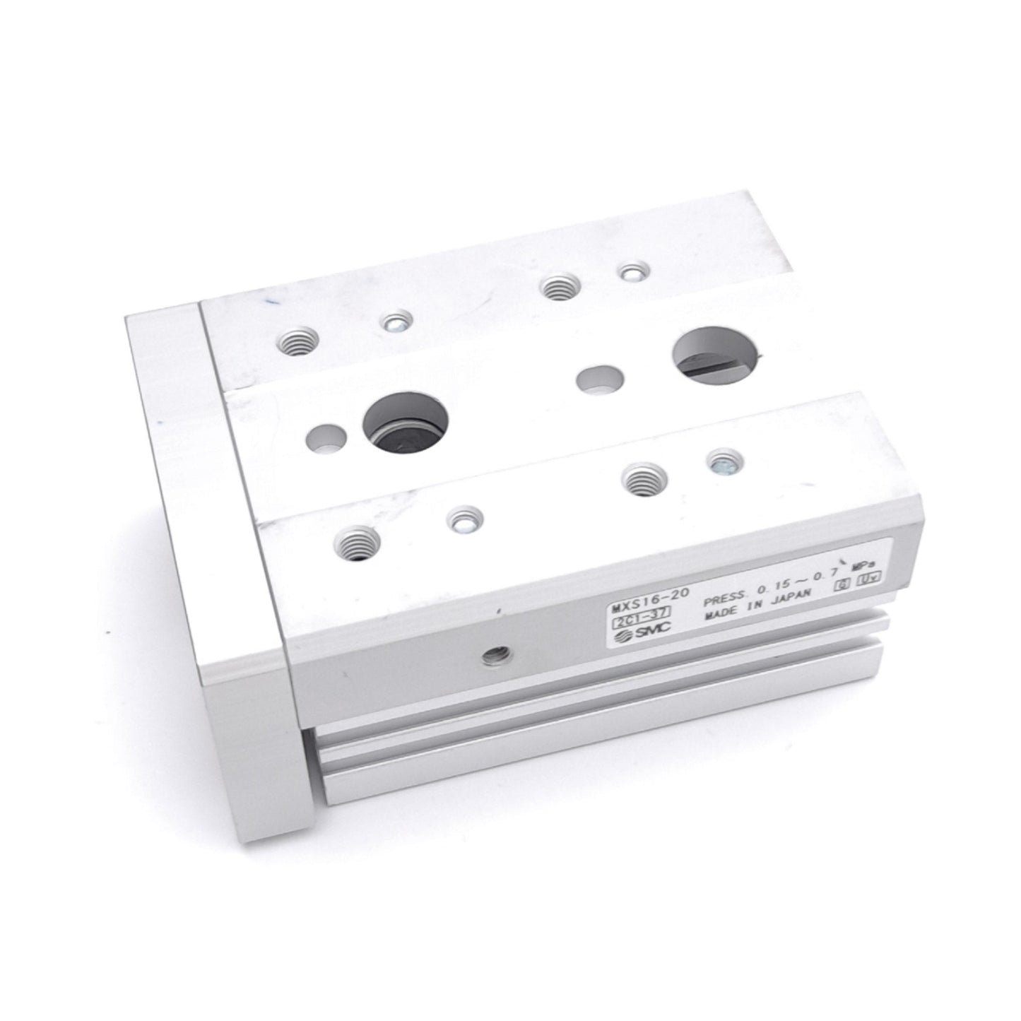 New SMC MXS16-20 Pneumatic Slide Table, ø16mm Bore, 20mm Stroke, M5x0.8, 0.7 MPa