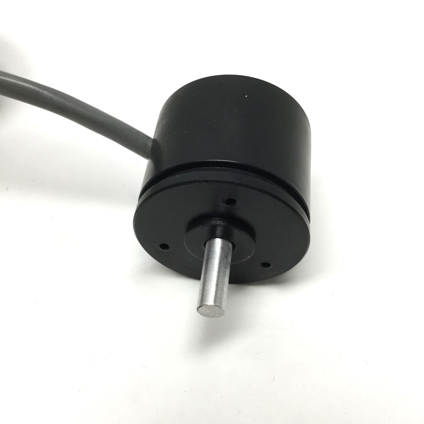 Used Servo-Tek PMB2-60-15 Rotary Encoder Ø3/16" Shaft, 60ppr, 15VDC, 12000RPM Max