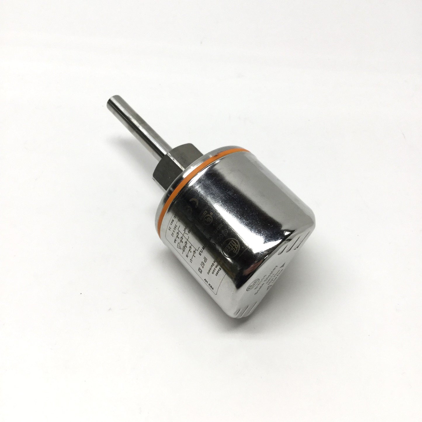 Used IFM SI5006 Flow Monitor 90-240VAC, Relay Out, 3-300cm/s Liquid, 200-3000cm/s Gas