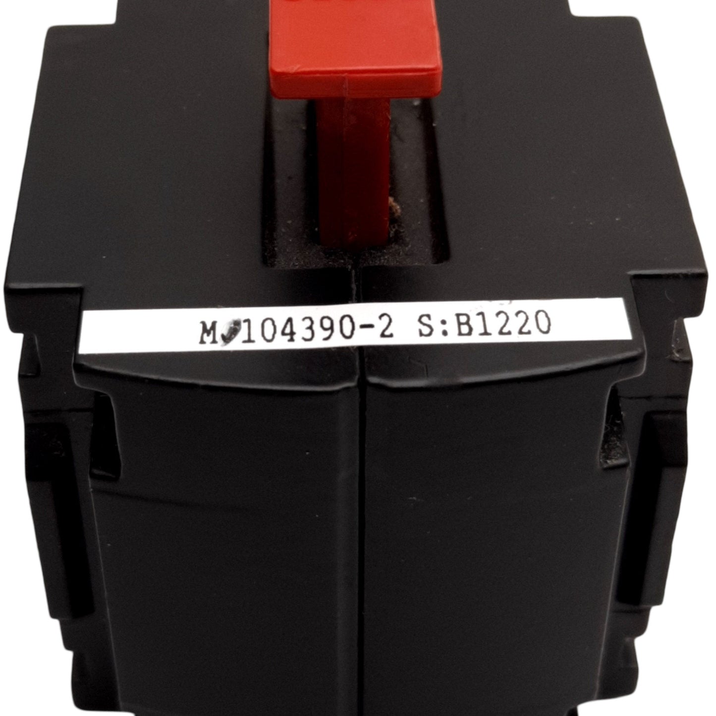 Used ARO 104390-2 Air Line Lockout Valve, NPT 1/4 inch Inlet/Outlet, 250psi