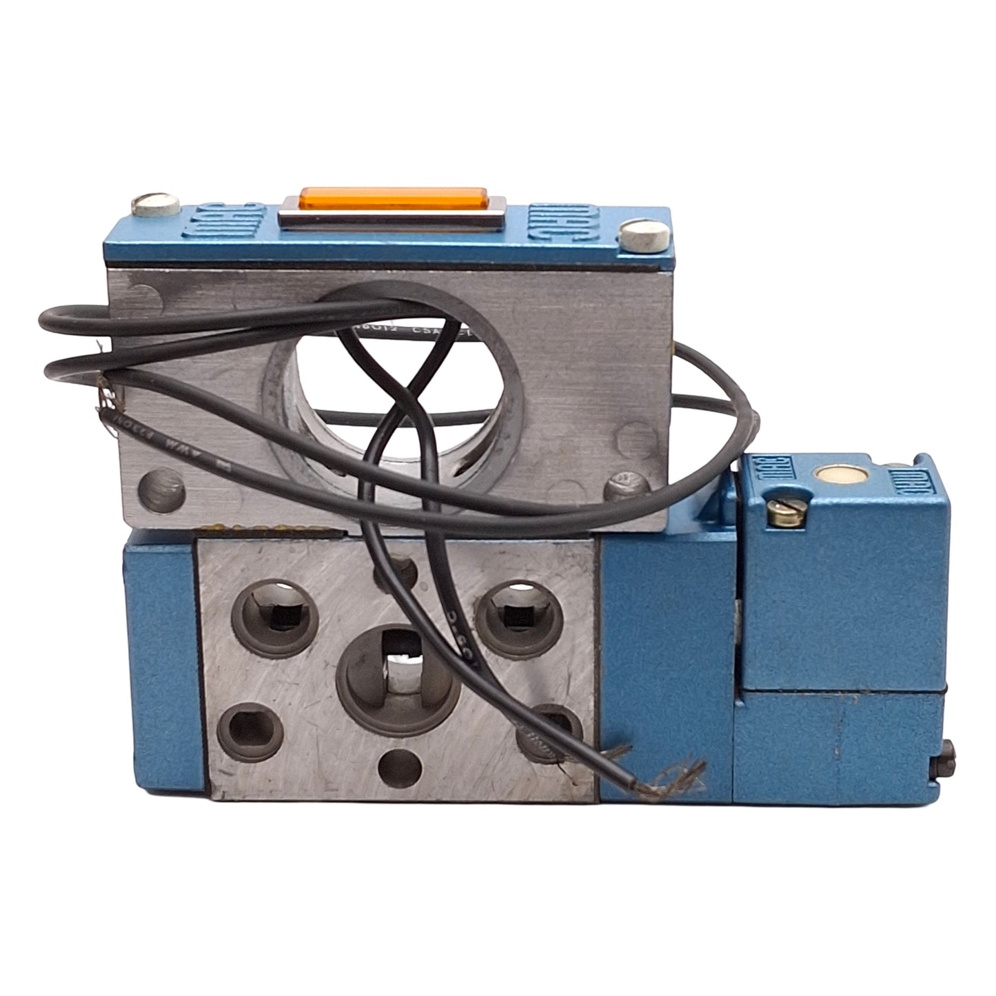 New MAC 811C-PM-111D-142 Solenoid Valve, 5/2 Single Operator, 20-150PSI, 120VAC Coil