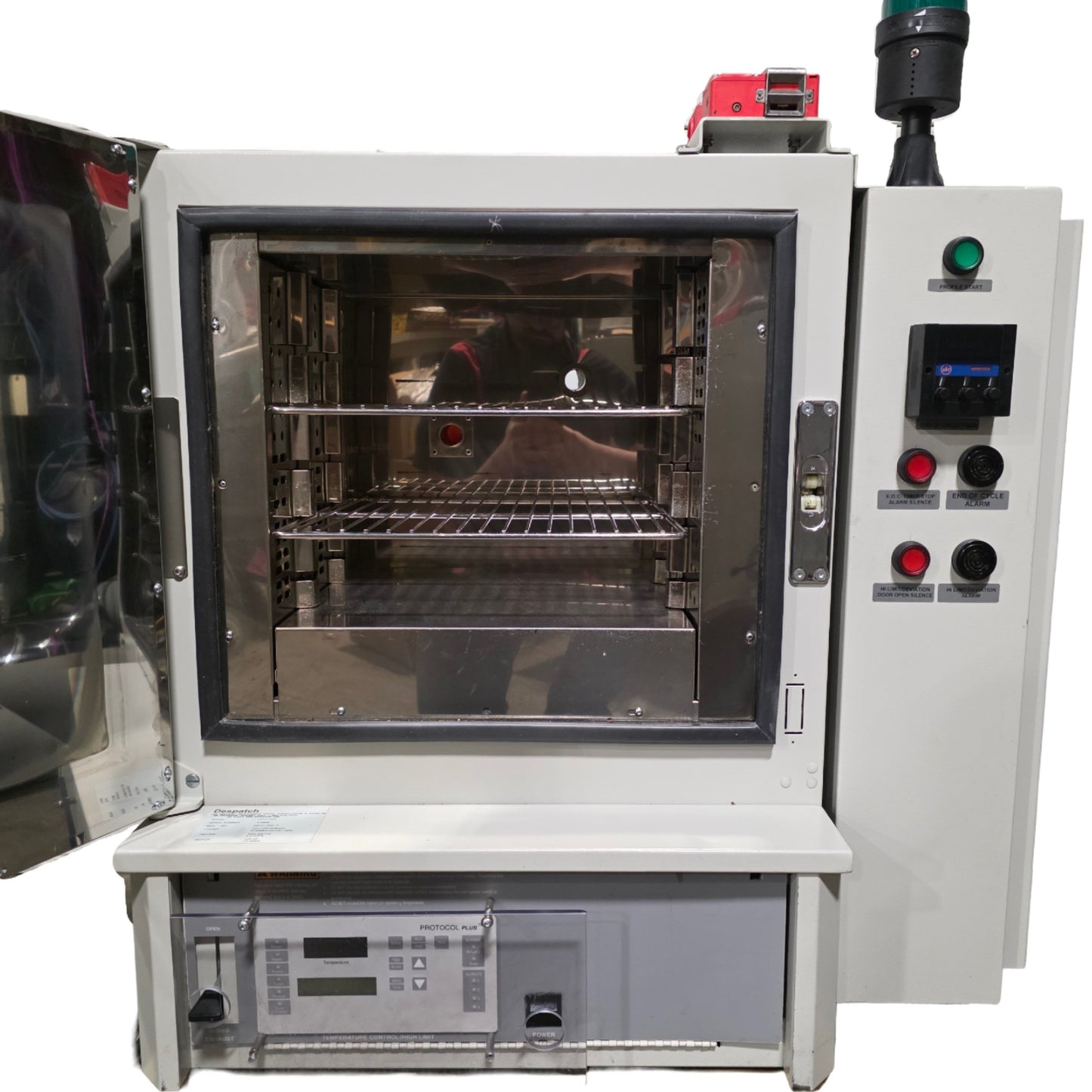 Used Despatch LAC1-10-6 Benchtop Laboratory Convection Oven 120VAC 10A, 1kW, 40-260°C