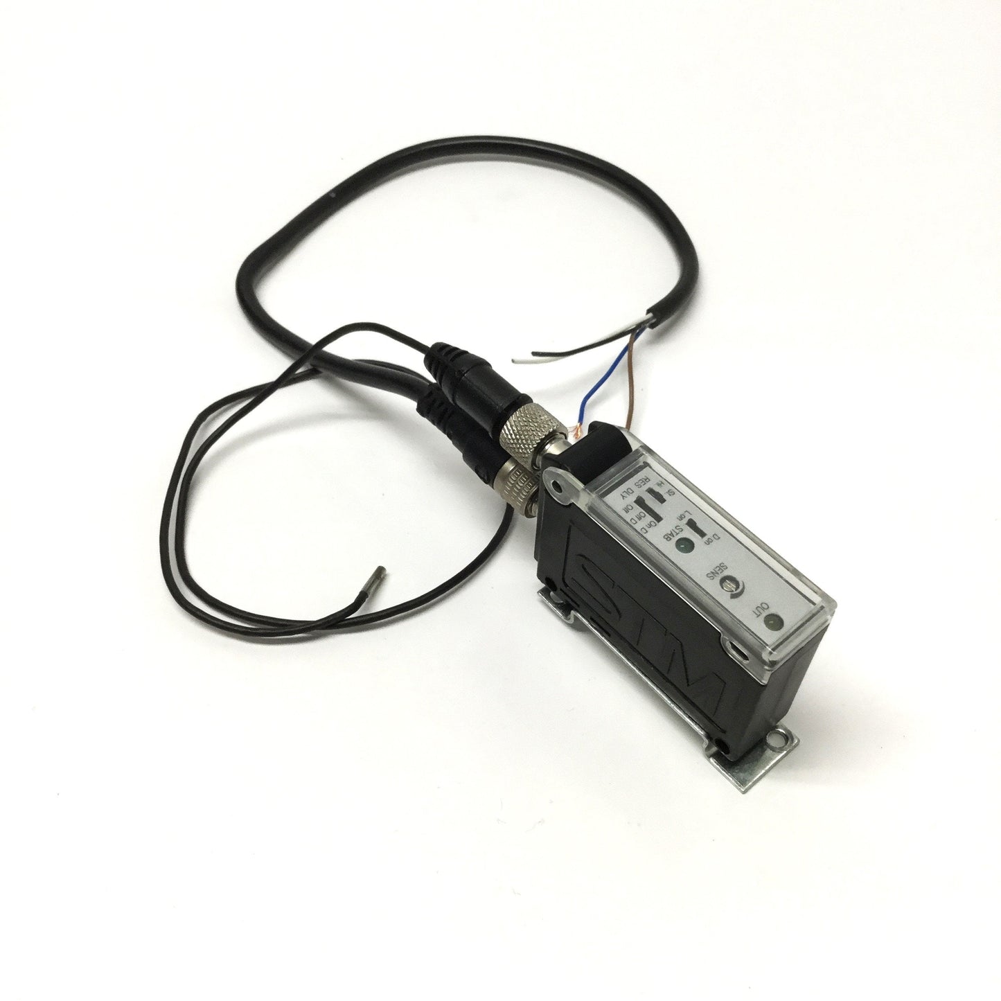 Used STM V91-BP/N-01 Adjustable Optical Sensor Amplifier, 10-30VDC, PNP/NPN 100mA