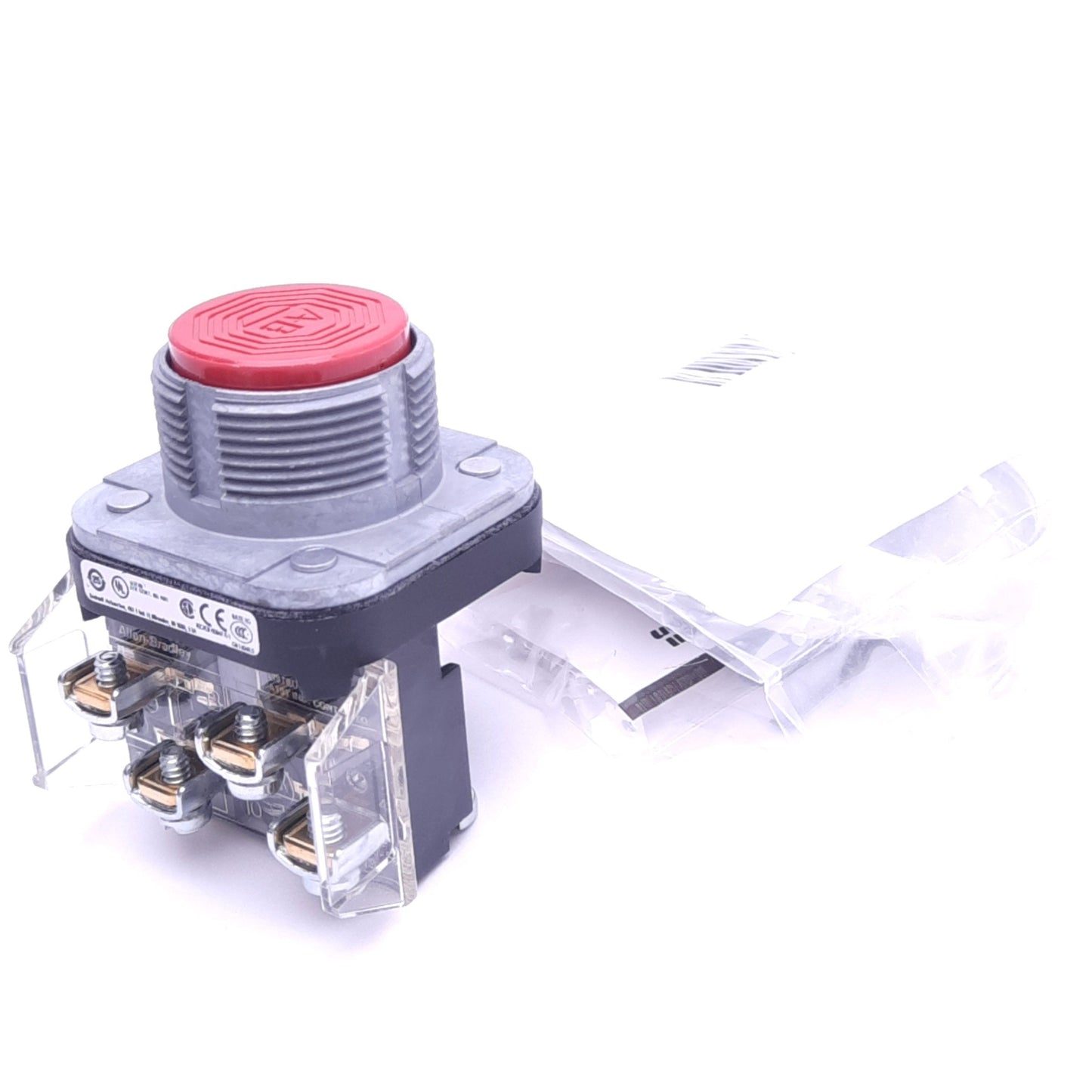 New Allen Bradley 800T-A6A Flush Momentary Pushbutton, ø30mm, 1NO 1NC, 600VAC 10A