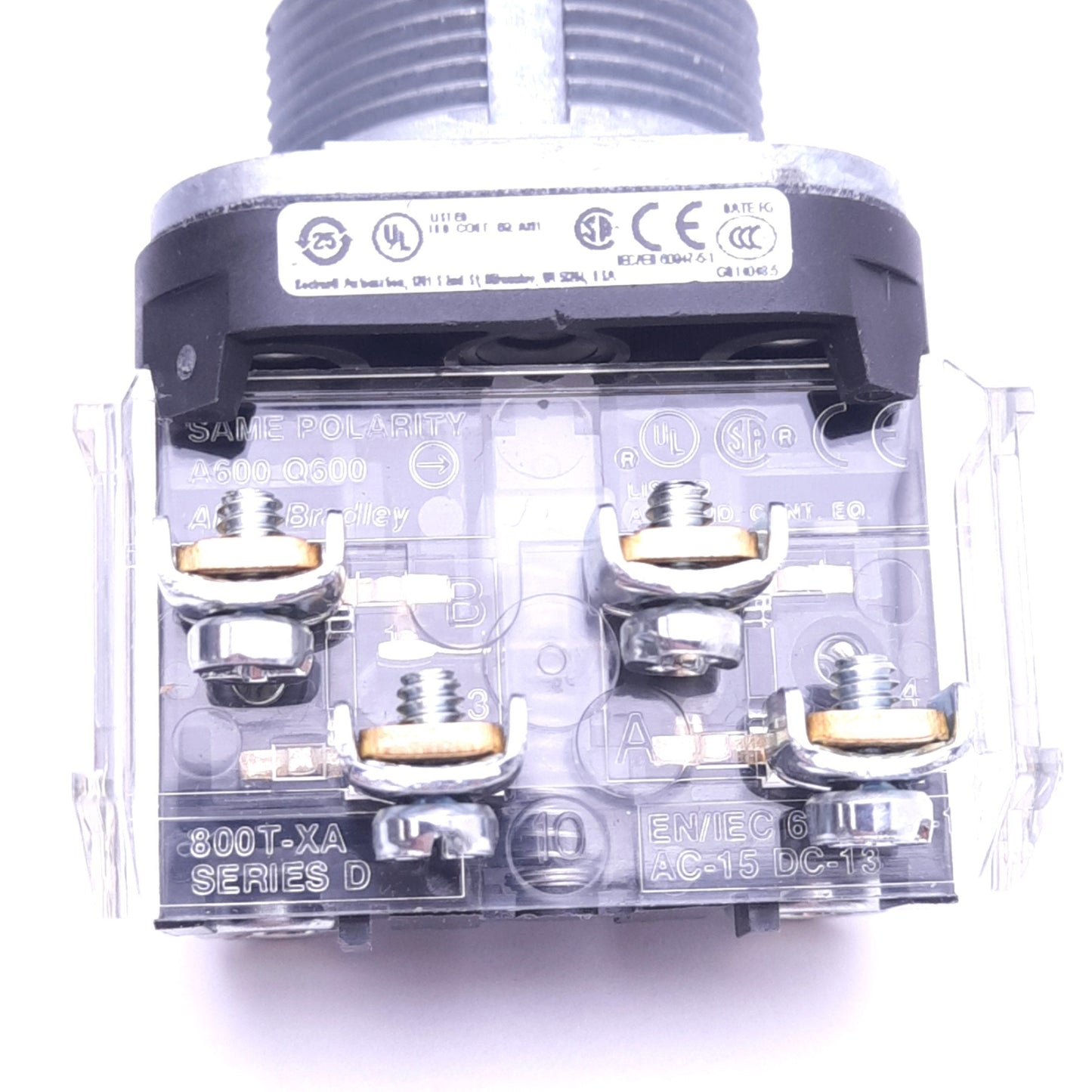 New Allen Bradley 800T-A6A Flush Momentary Pushbutton, ø30mm, 1NO 1NC, 600VAC 10A