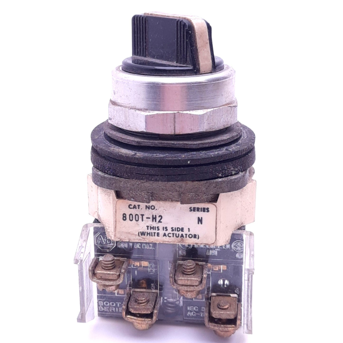 Used Allen Bradley 800T-H2 N Maintained Selector Switch, ø30mm, 1NO 1NC, 600VAC 10A