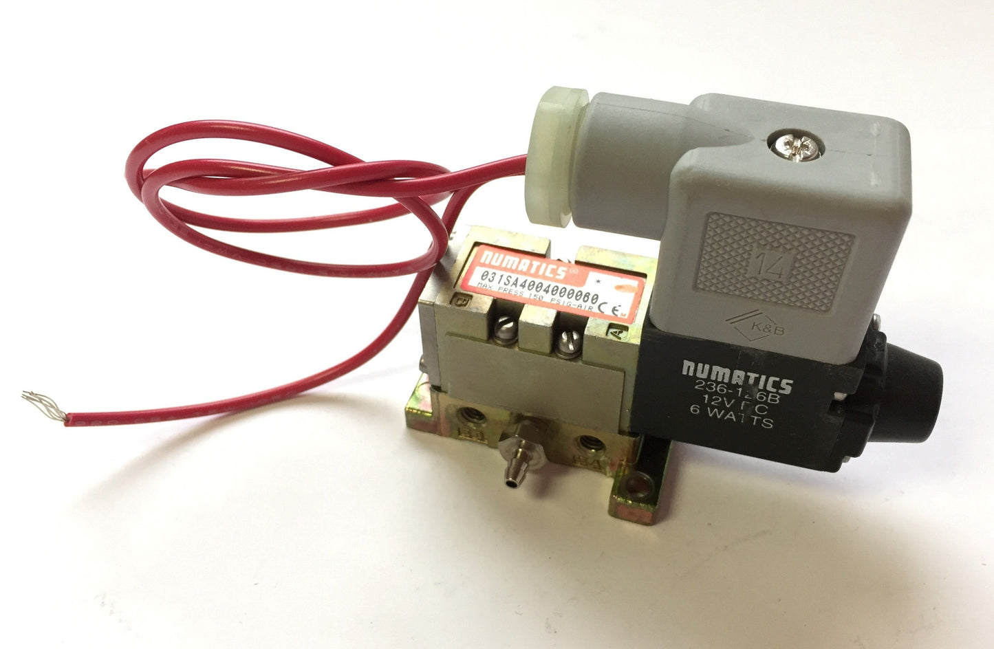 Used Numatics 031SA4004000060 Solenoid Valve Voltage: 12VDC 6 Watts Pressure: 150PSIG