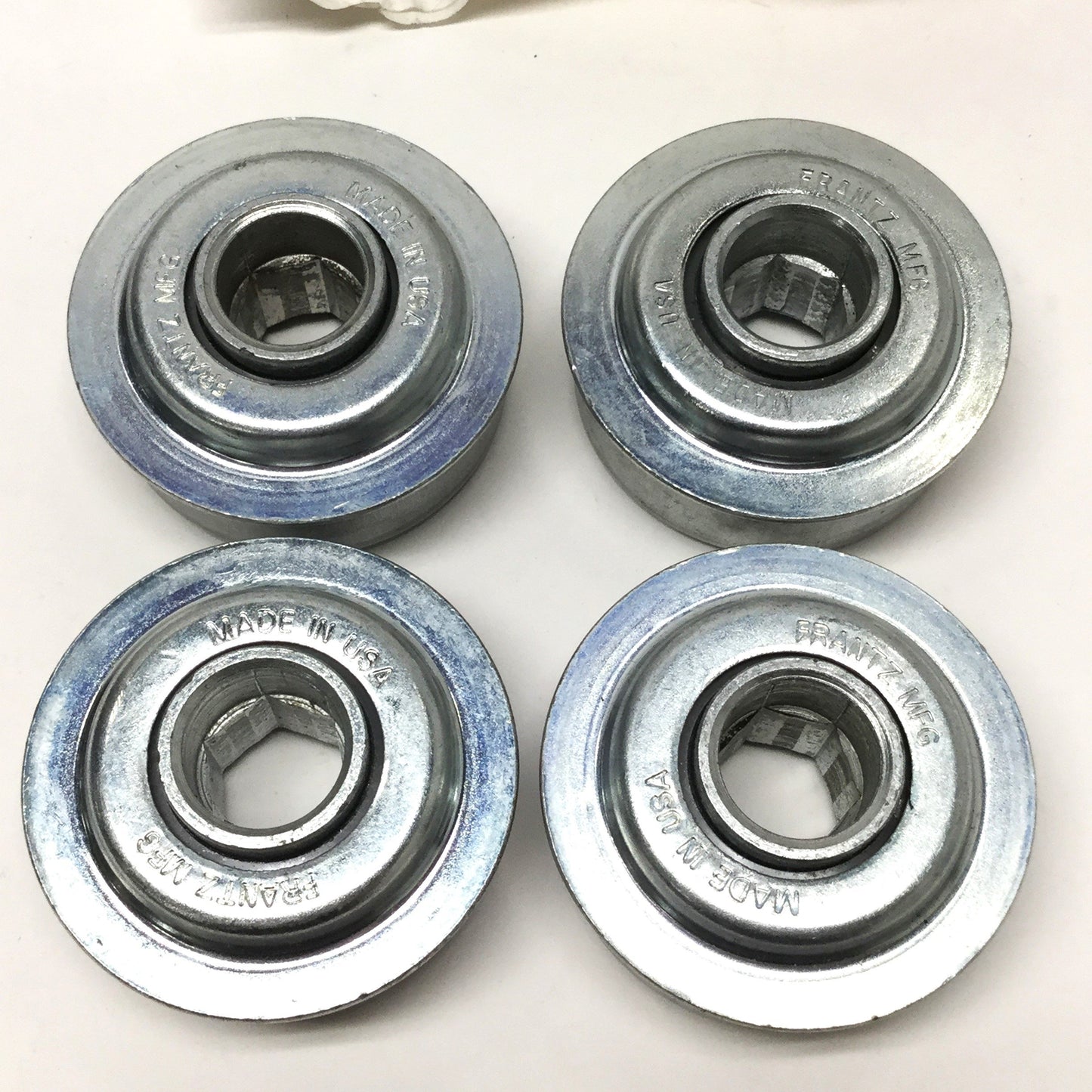 New – Open box Lot of 4 Frantz 2539 Flanged Press Fit Conveyor Bearings for Ø2.5" Tube 5/8" Hex