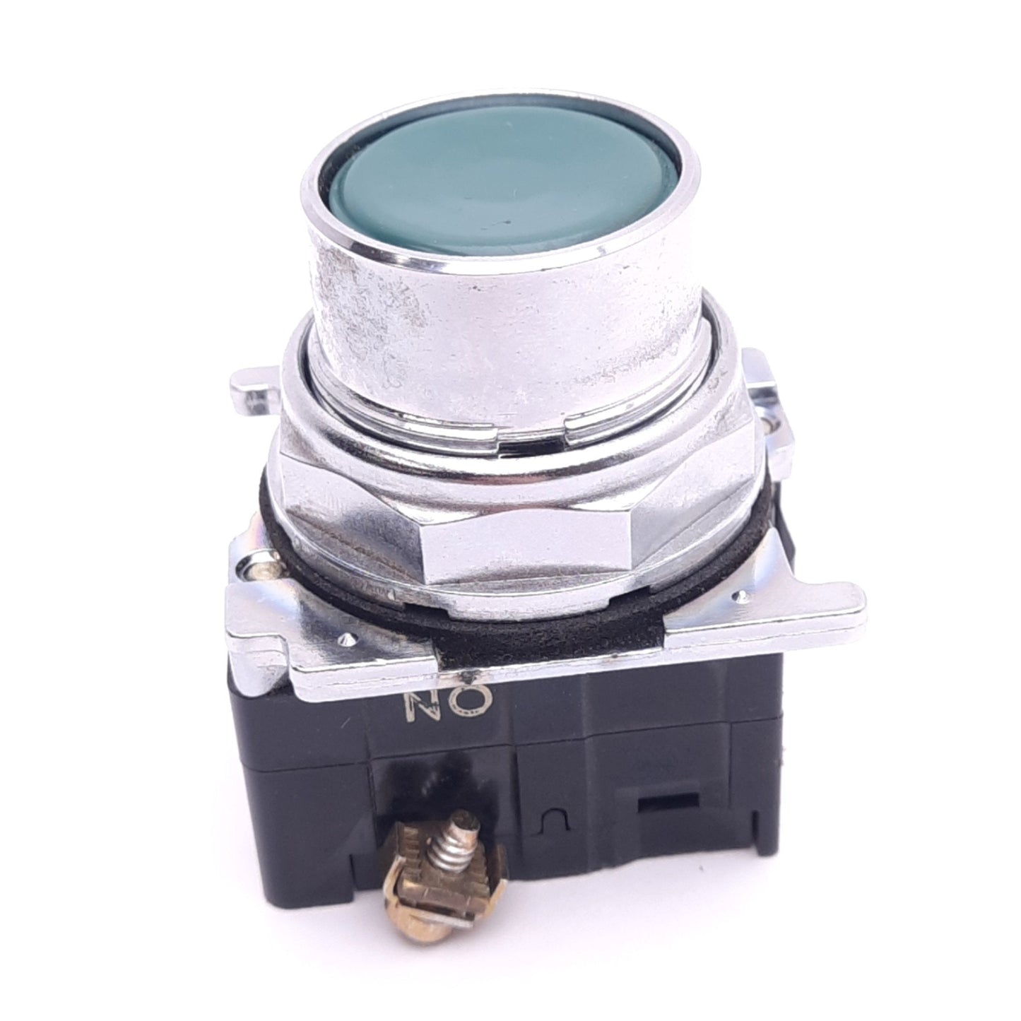 Used Eaton 10250T103-53 Flush Pushbutton Switch, ø30.5mm, 1NO, 600VAC 10A Max
