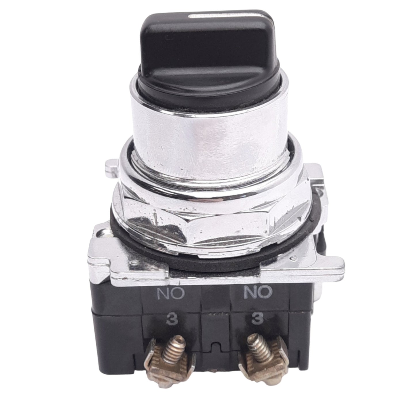 Used Eaton 10250T1322 Momentary Selector Switch, 3-Position, ø30.5mm, 2NO, 600VAC 10A