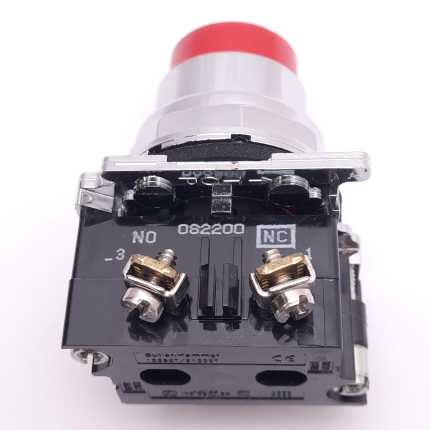 New Cutler-Hammer 10250T31R Red Extended Pushbutton, 30.5mm, 1NO 1NC, 600VAC/250VDC