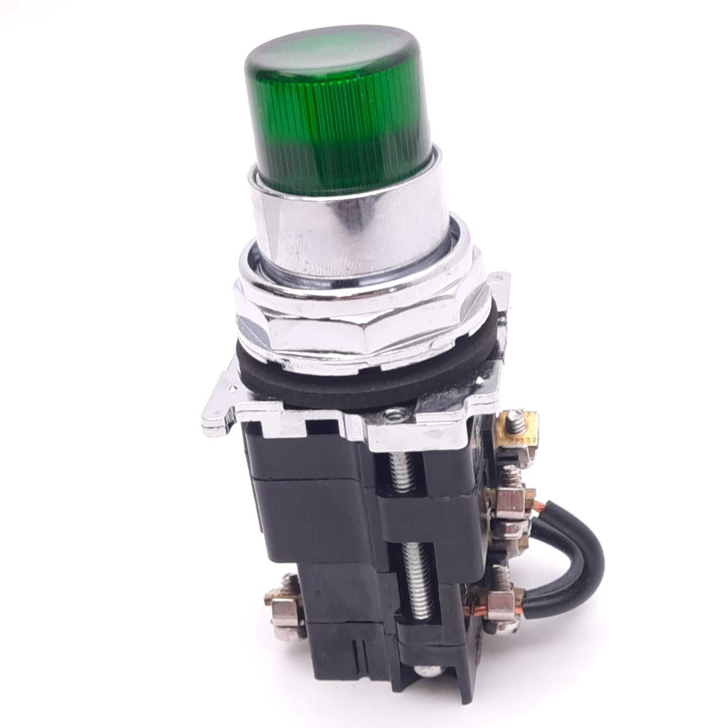New Cutler-Hammer 10250T297LGP2A Illuminated Pushbutton, 30.5mm, 1NO 1NC, 120V LED