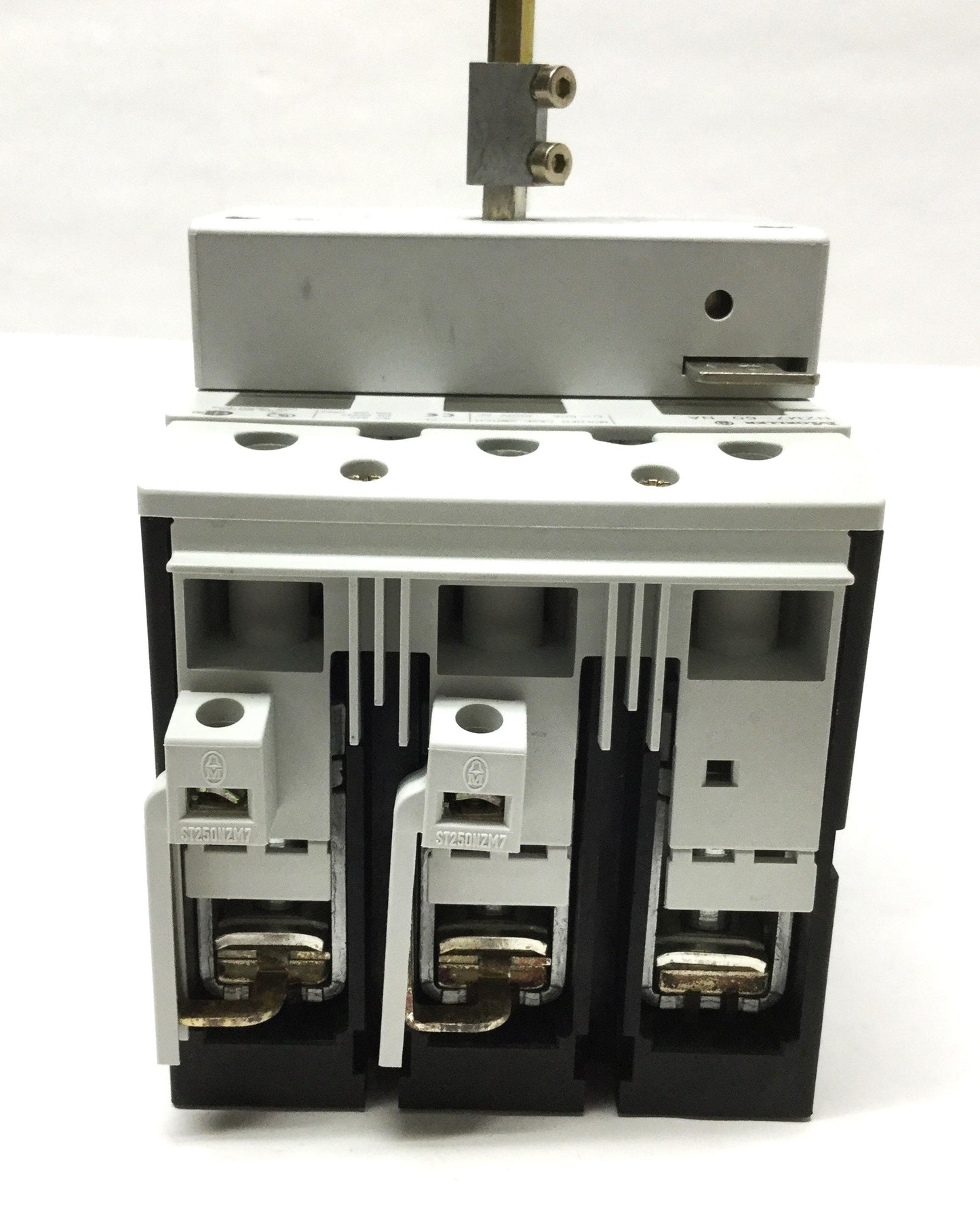 Used Moeller NZM7-60-NA Disconnect Switch, 3-Pole, 600VAC, 60A w/Rotary Module
