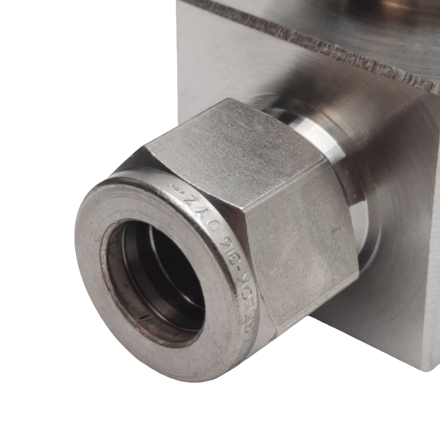 New Swagelok SS-58S8 Lift Check Valve, 2-Way, ø1/2in Tube, 2.2Cv Flow, 6000psig Max