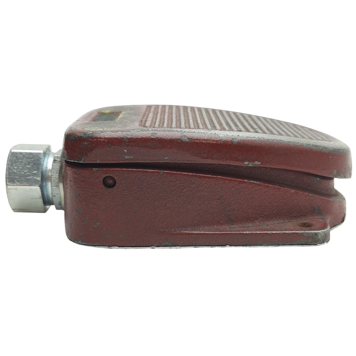 Linemaster Clipper 632-S Momentary Footswitch, SPDT, 20A 125-250VAC, 1HP *Paint*